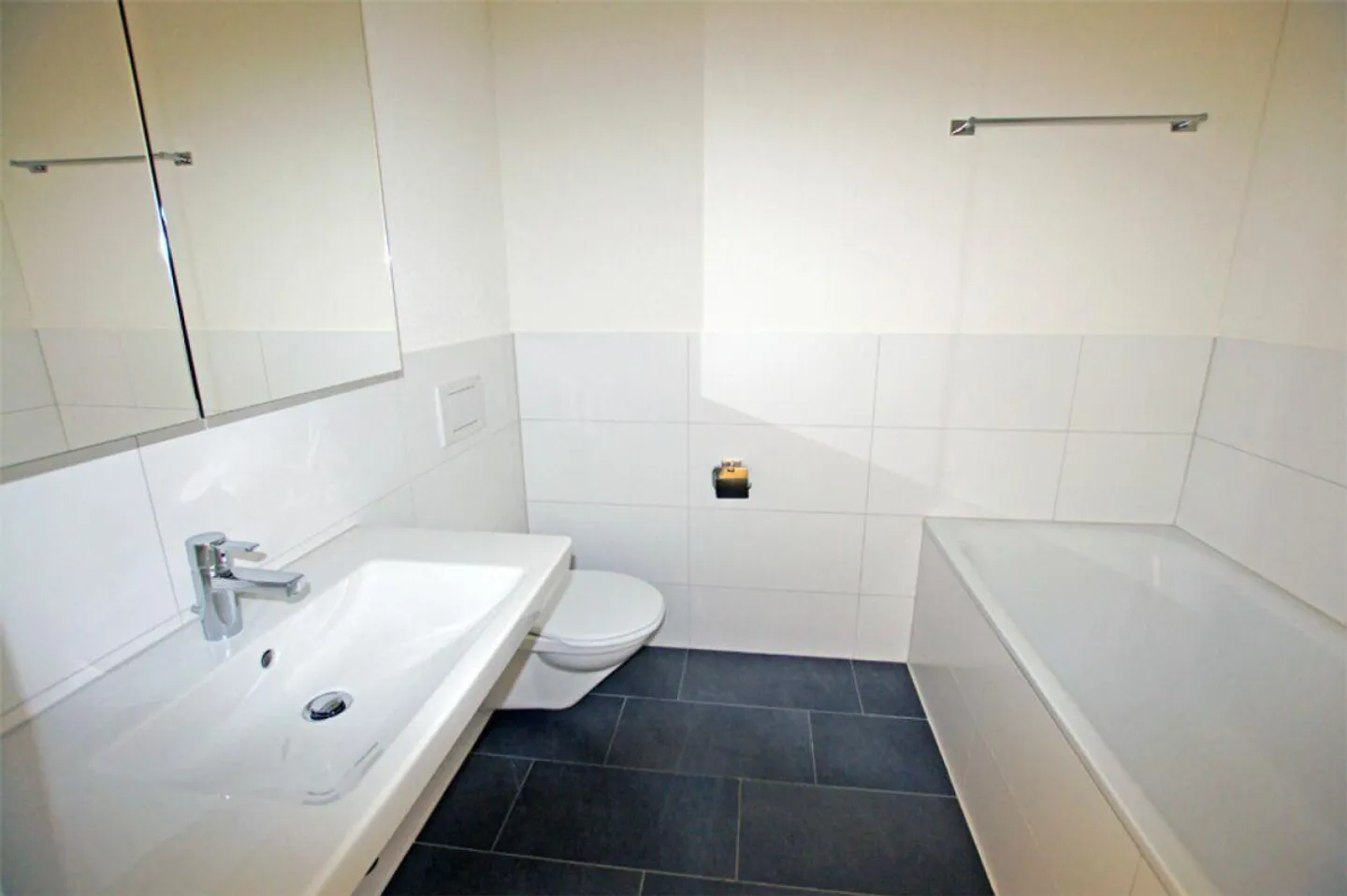 Moderne 4.5 Zimmer-Wohnung - Foto 6 von 7
