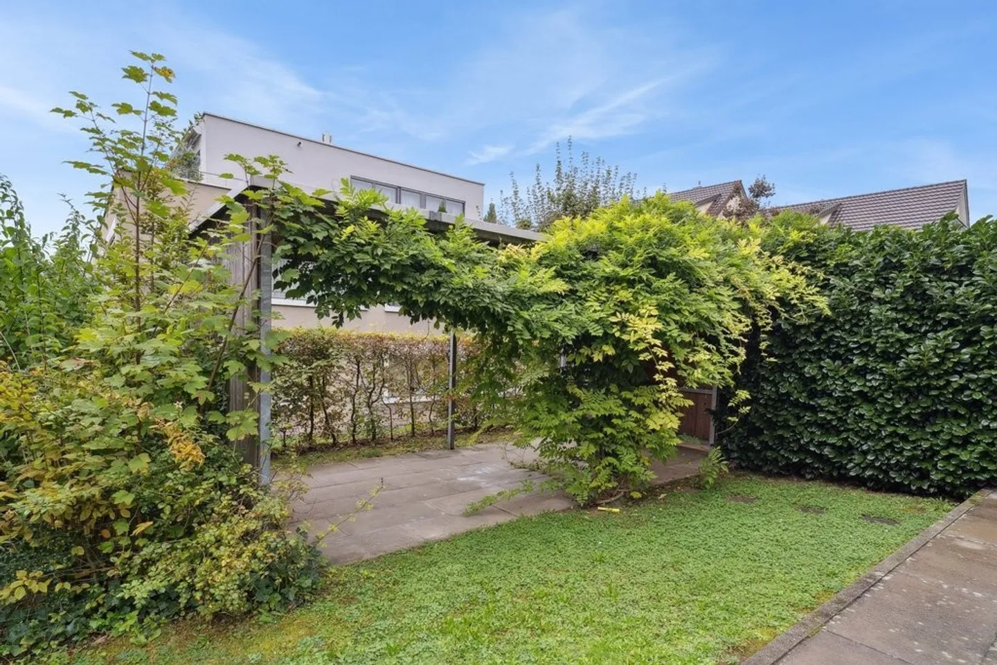 Wundervolle 4.5-Zimmer Maisonettewohnung mit eigenem Garten - Foto 12 von 12