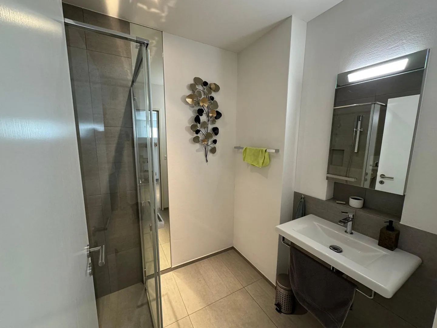 Modern 4.5 Room Apartment - Photo 10 of 15
