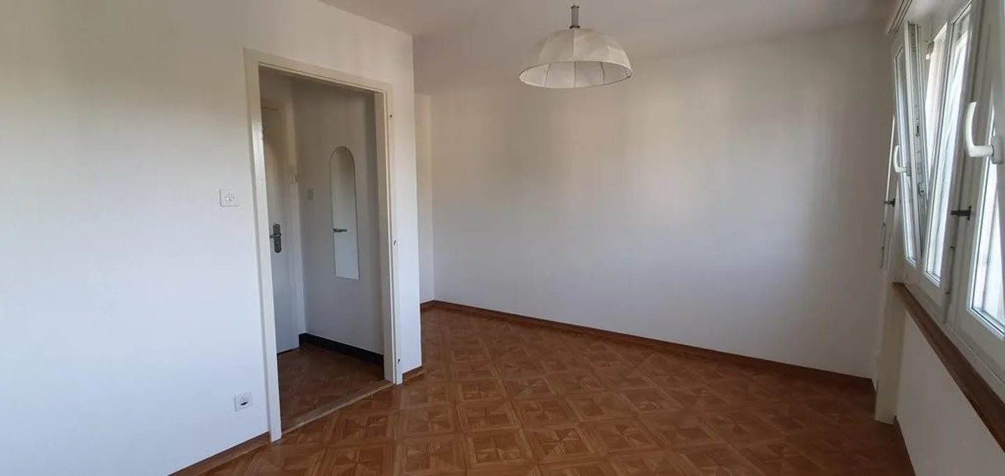 Charmant studio avec jolie vue - Photo 4 sur 7