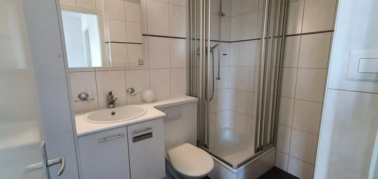 Charmant studio avec jolie vue - Photo 5 sur 7