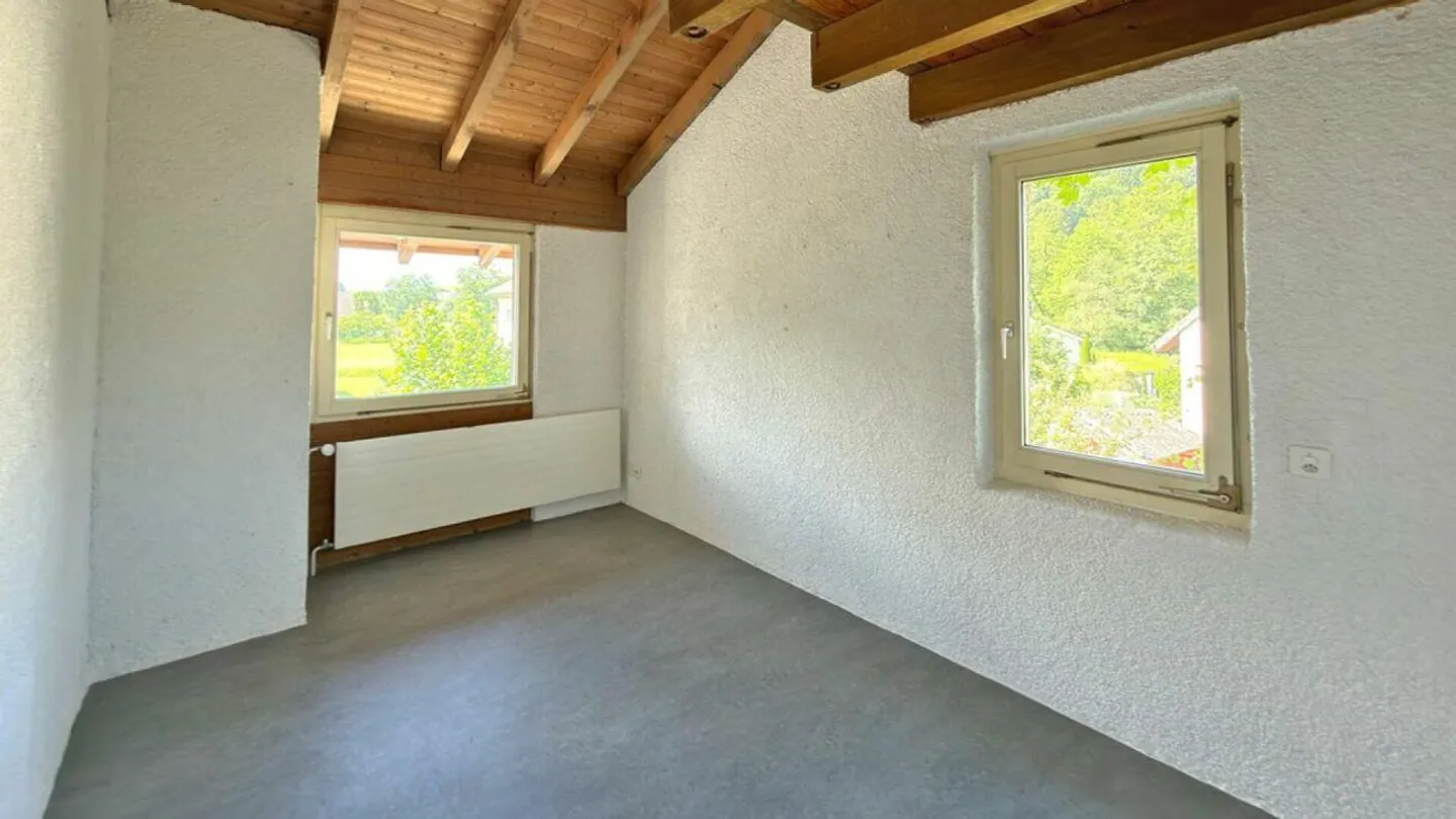 Charmante maison individuelle de 5,5 pièces avec potentiel - Photo 7 sur 10