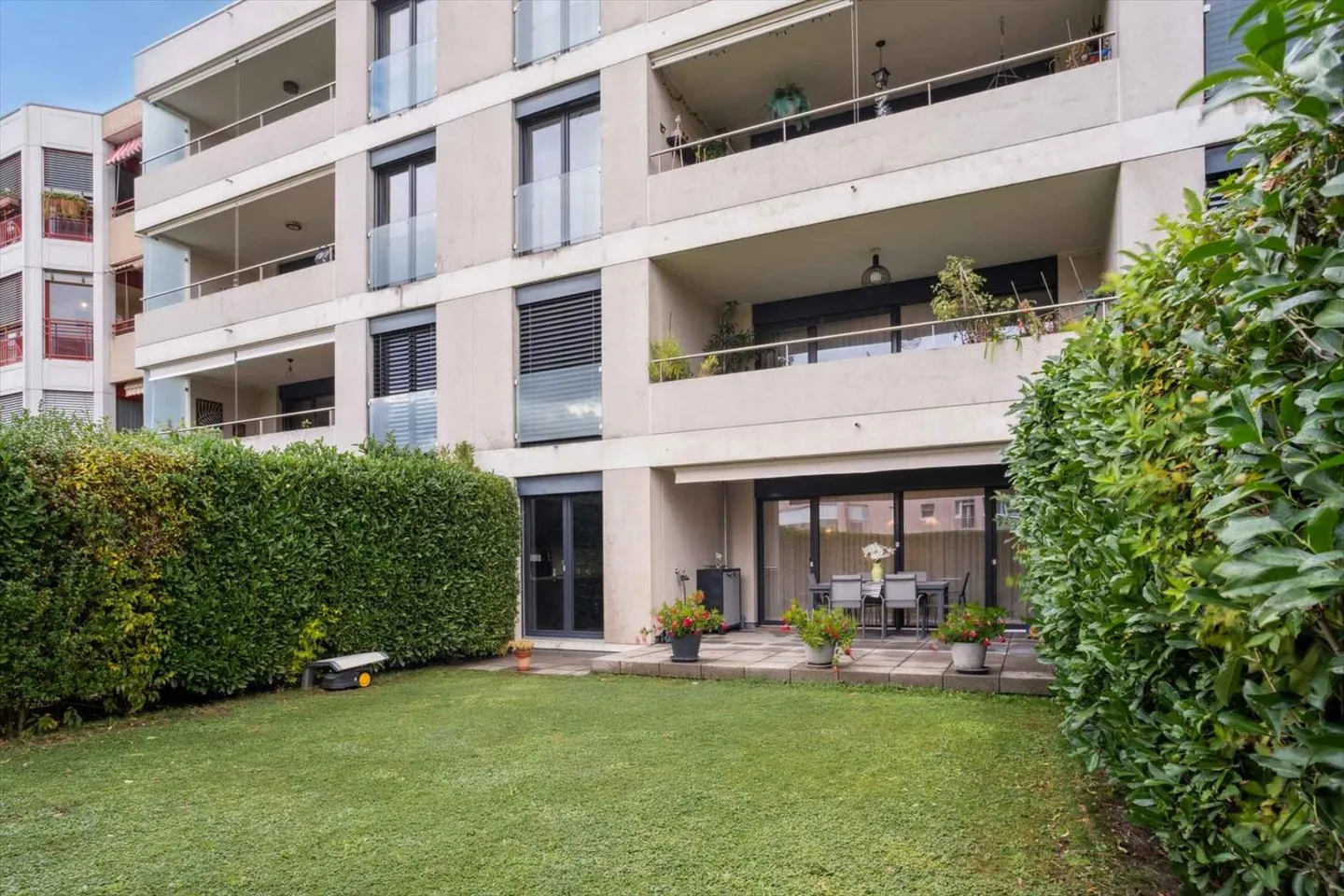 6 stanze con giardino a Petit-Lancy - Foto 2 di 13