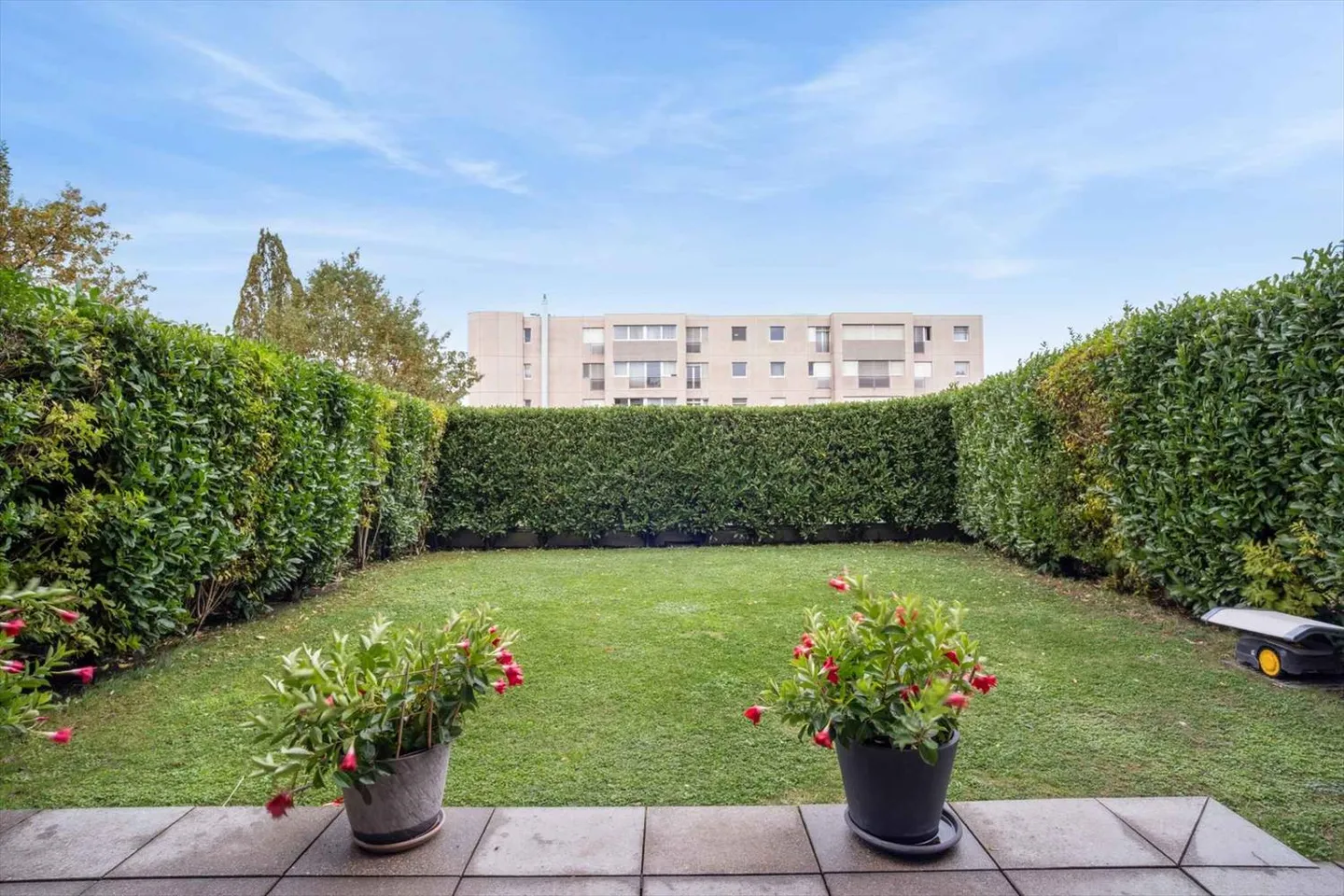 6 stanze con giardino a Petit-Lancy - Foto 3 di 13