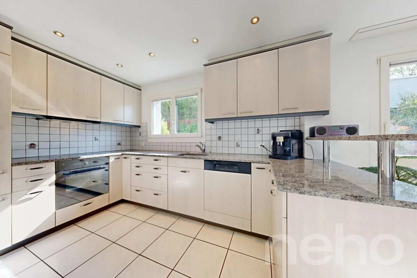 Light-flooded 5.5-room semi-detached house in Kloten - Photo 7 of 12
