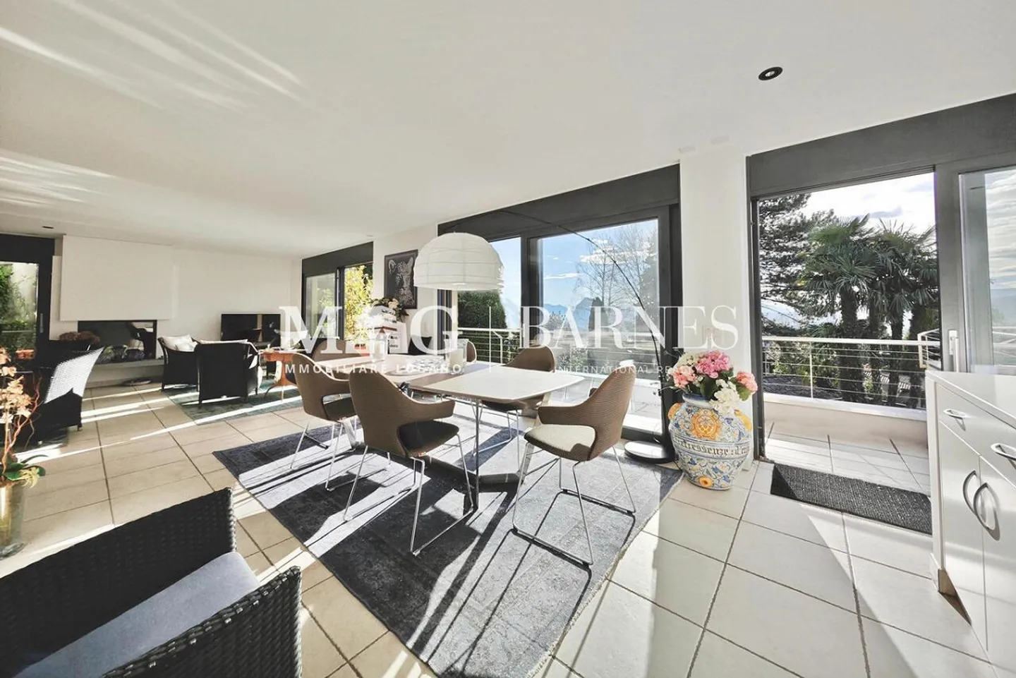 Charming Villa with Pool - Photo 9 of 12