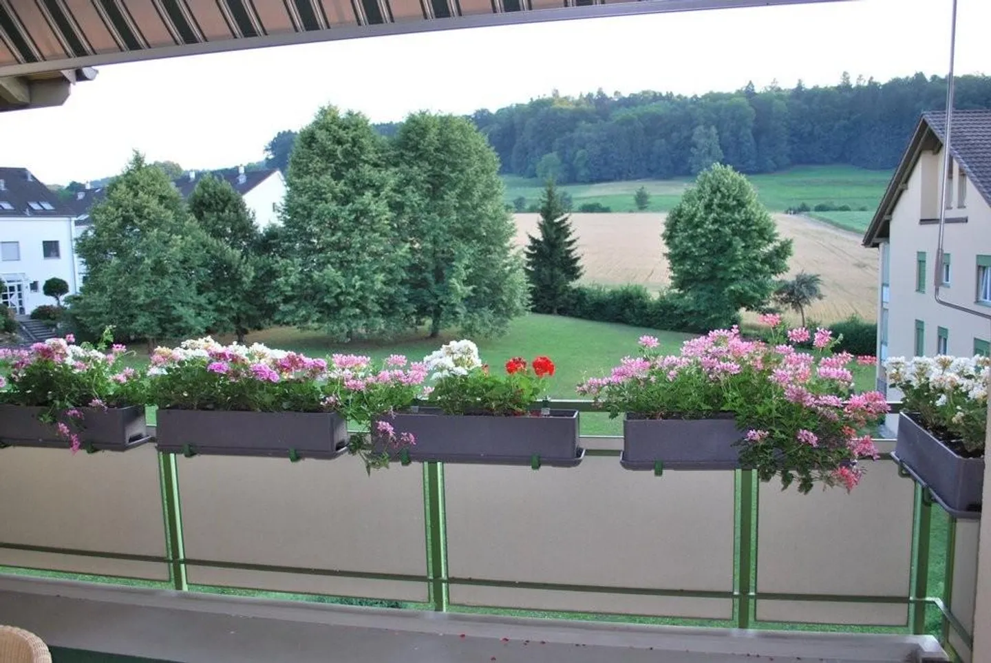 Helle Wohnung mit Blick ins Grüne! - Foto 5 von 7