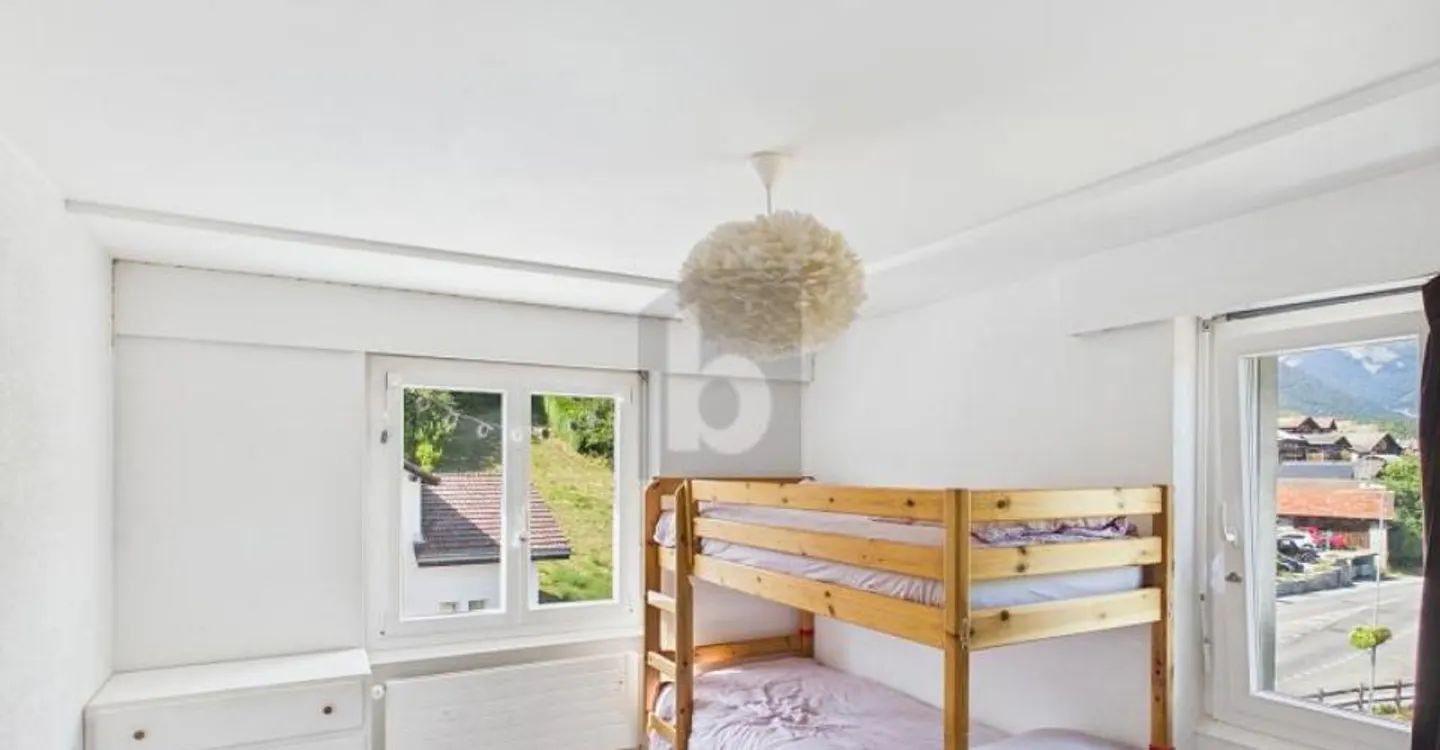 ATTIC WITH BALCONY AND CONVERTIBLE ATTIC - Photo 3 of 4