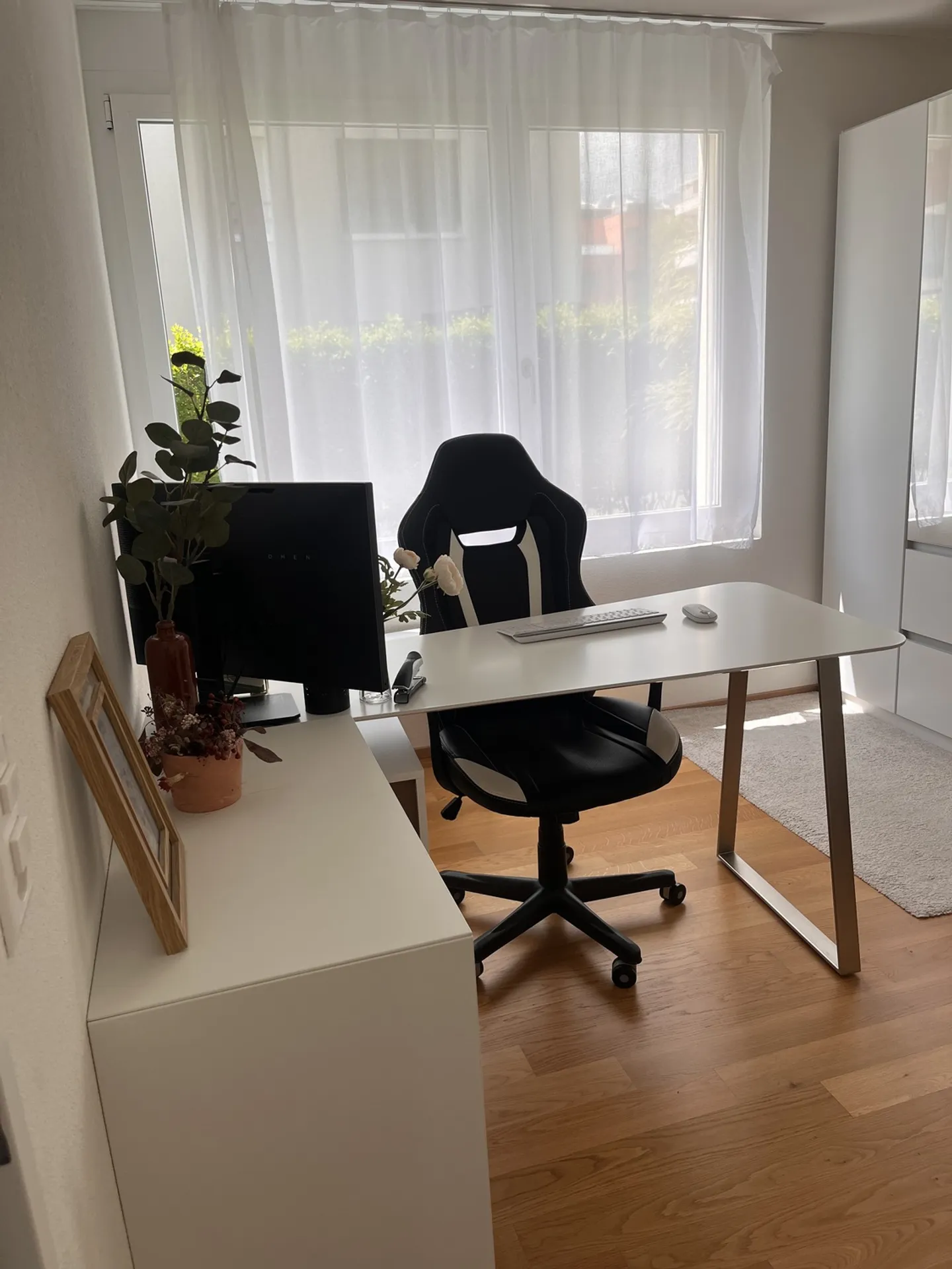 3½ ZI-WOHNUNG IN THUN (BE), MÖBLIERT, TEMPORÄR - Foto 2 von 5