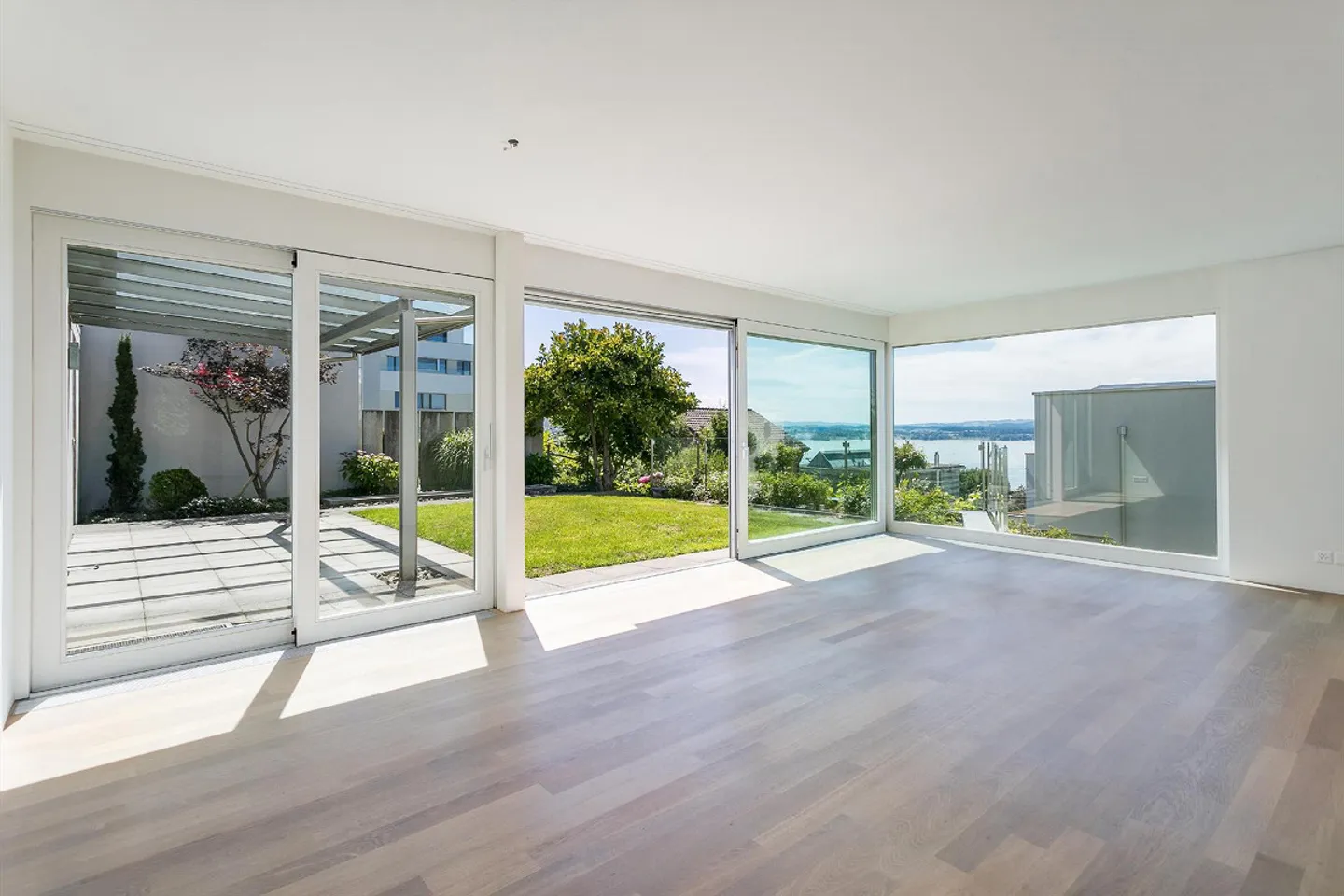 TWINE PEAKS | Quiet townhouse with garden and relaxation character - Photo 5 of 14