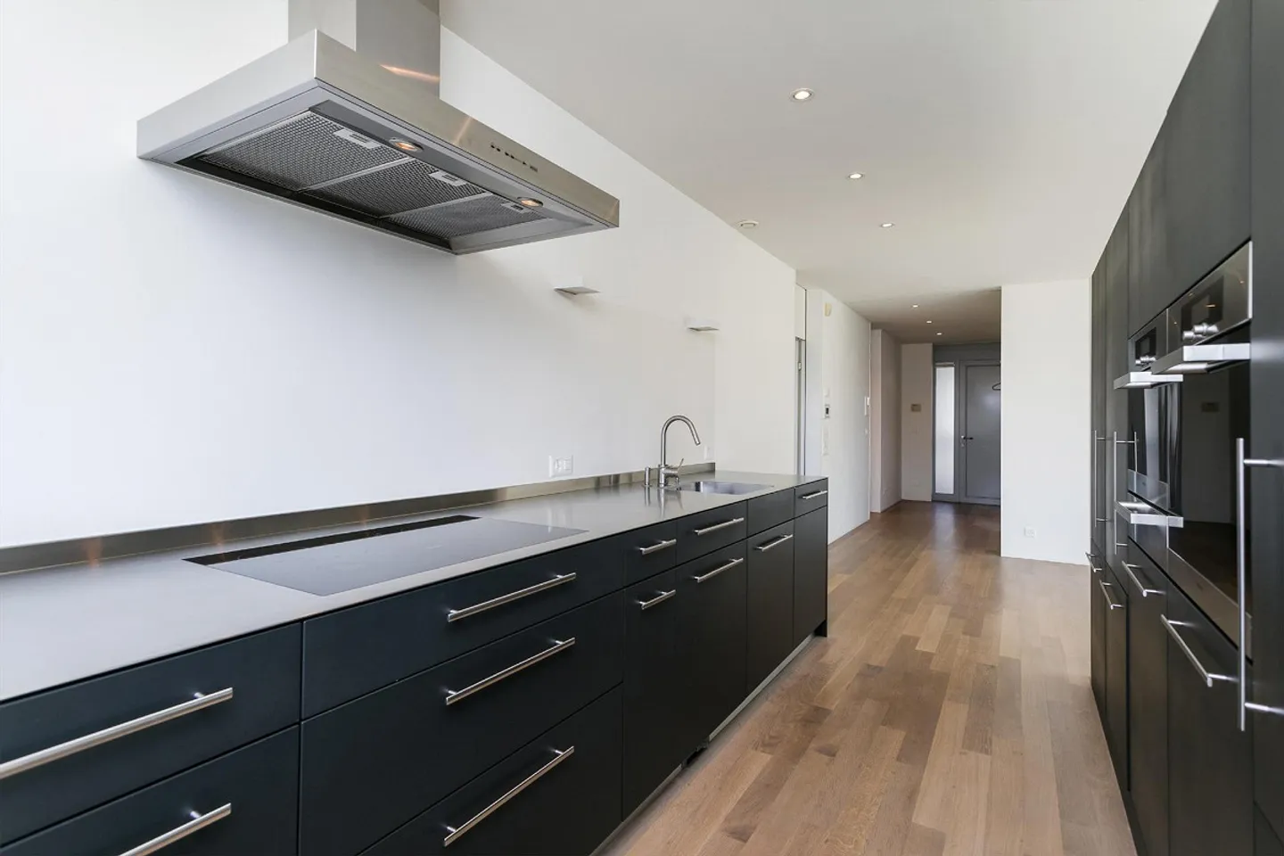 TWINE PEAKS | Quiet townhouse with garden and relaxation character - Photo 8 of 14