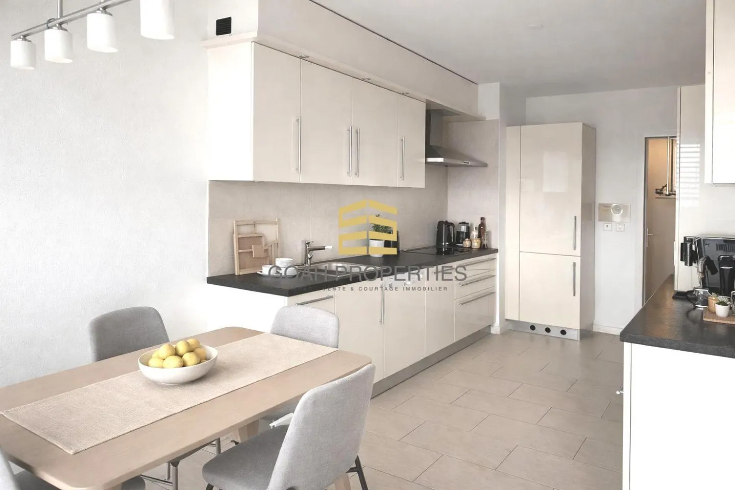 Magnifico appartamento di 4,5 locali con vista e terrazza di 120 m² - Foto 5 di 11