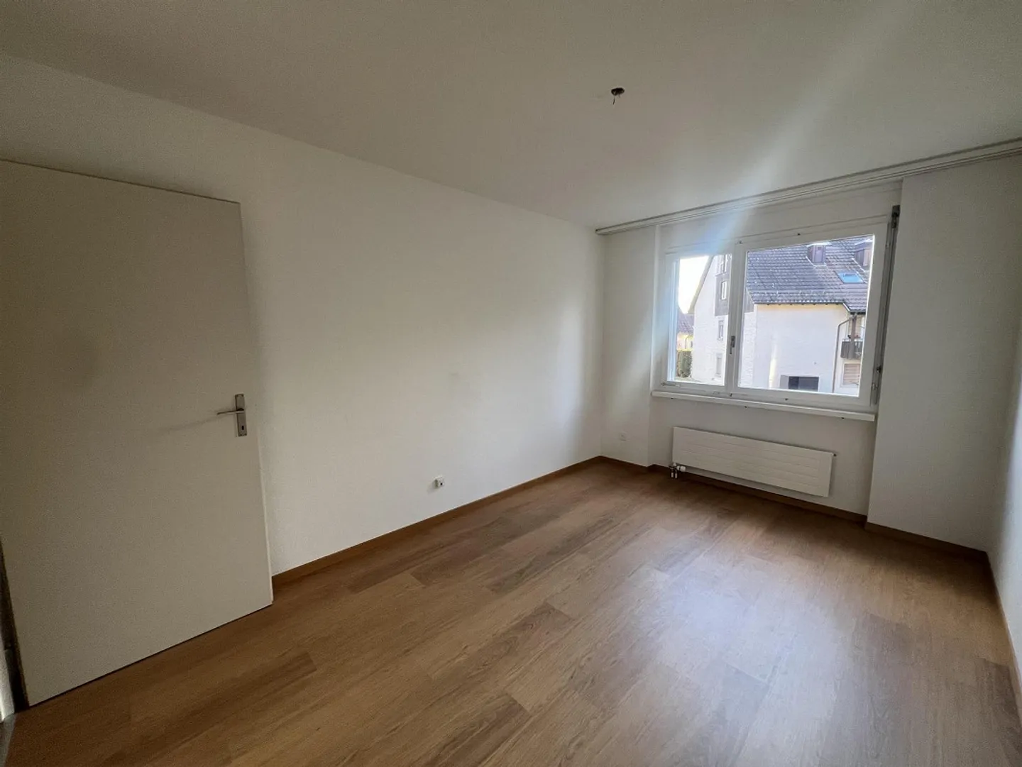 Limitato fino al 30.11.2027 / Incantevole appartamento di 3,5 locali a Brüttisellen in affitto - Foto 9 di 12