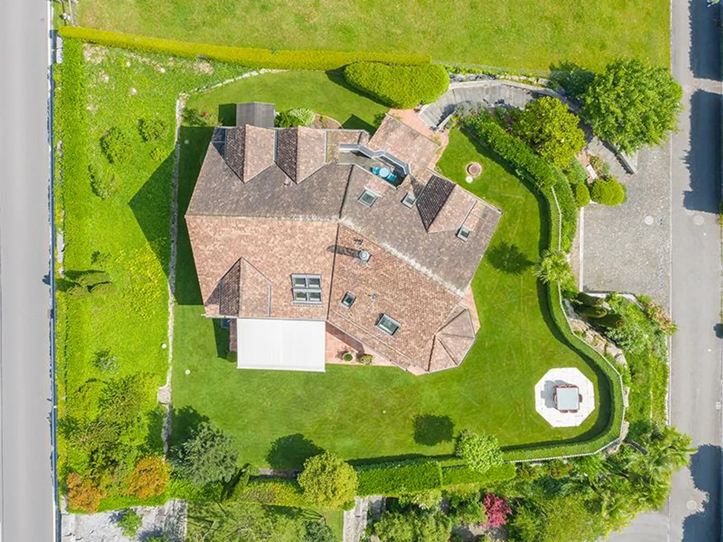 LAKEFIELD HOUSE | Risch - Foto 2 von 20