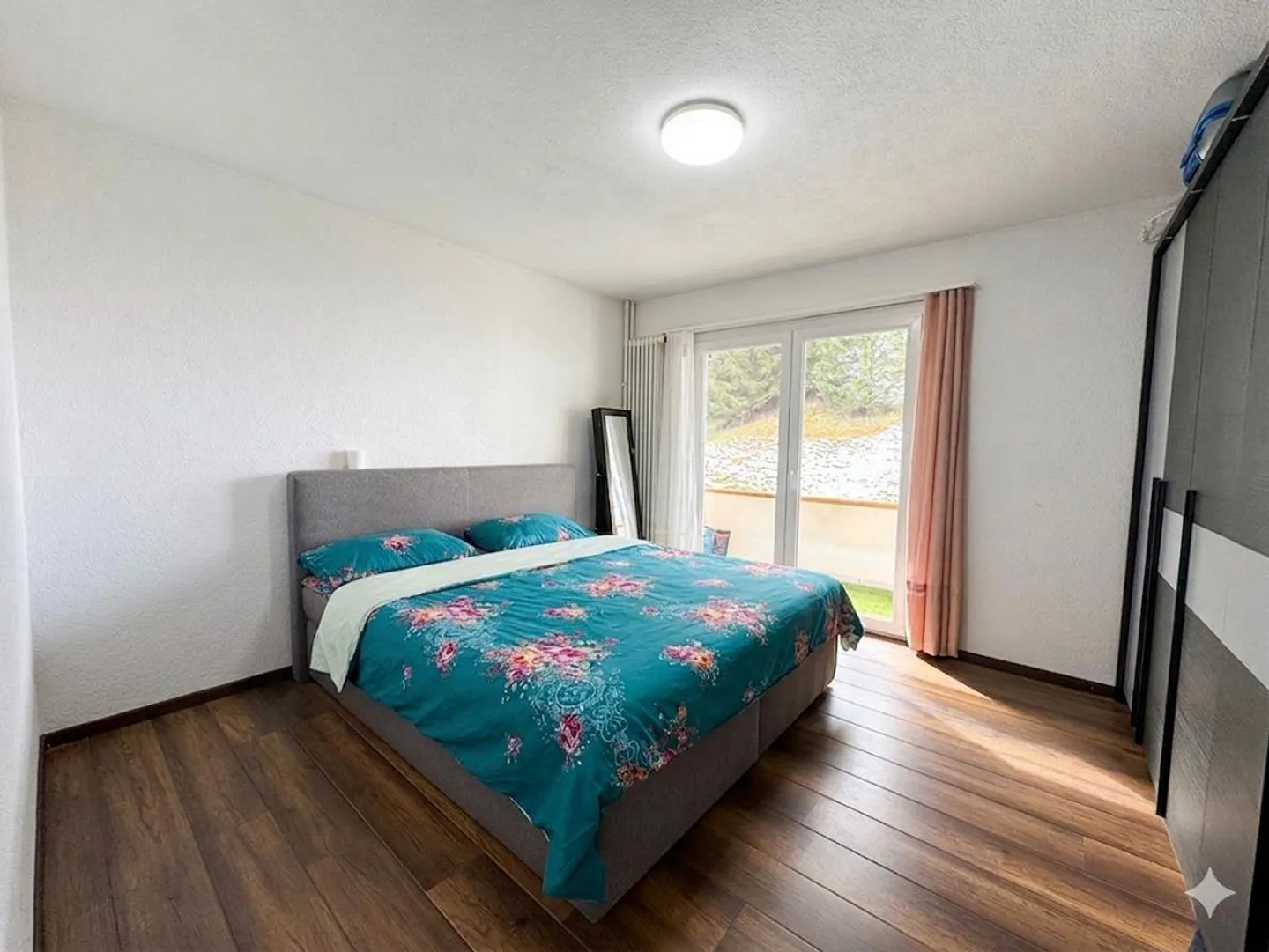 Appartement moderne 4,5 pièces - Photo 5 sur 9