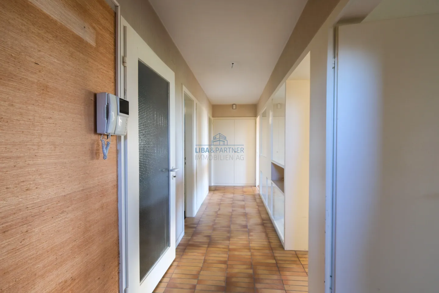 Vista Ininterrotta, La Tua Nuova Casa con Vista Ampia - Foto 9 di 12