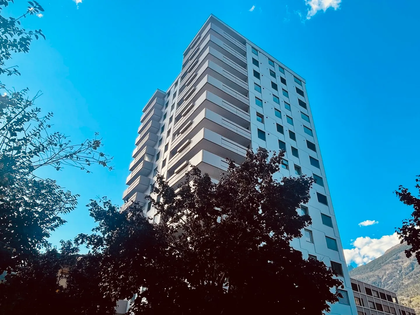 Über den Dächern der Stadt - wohnen mit Stil und Ausblick - Foto 2 von 9