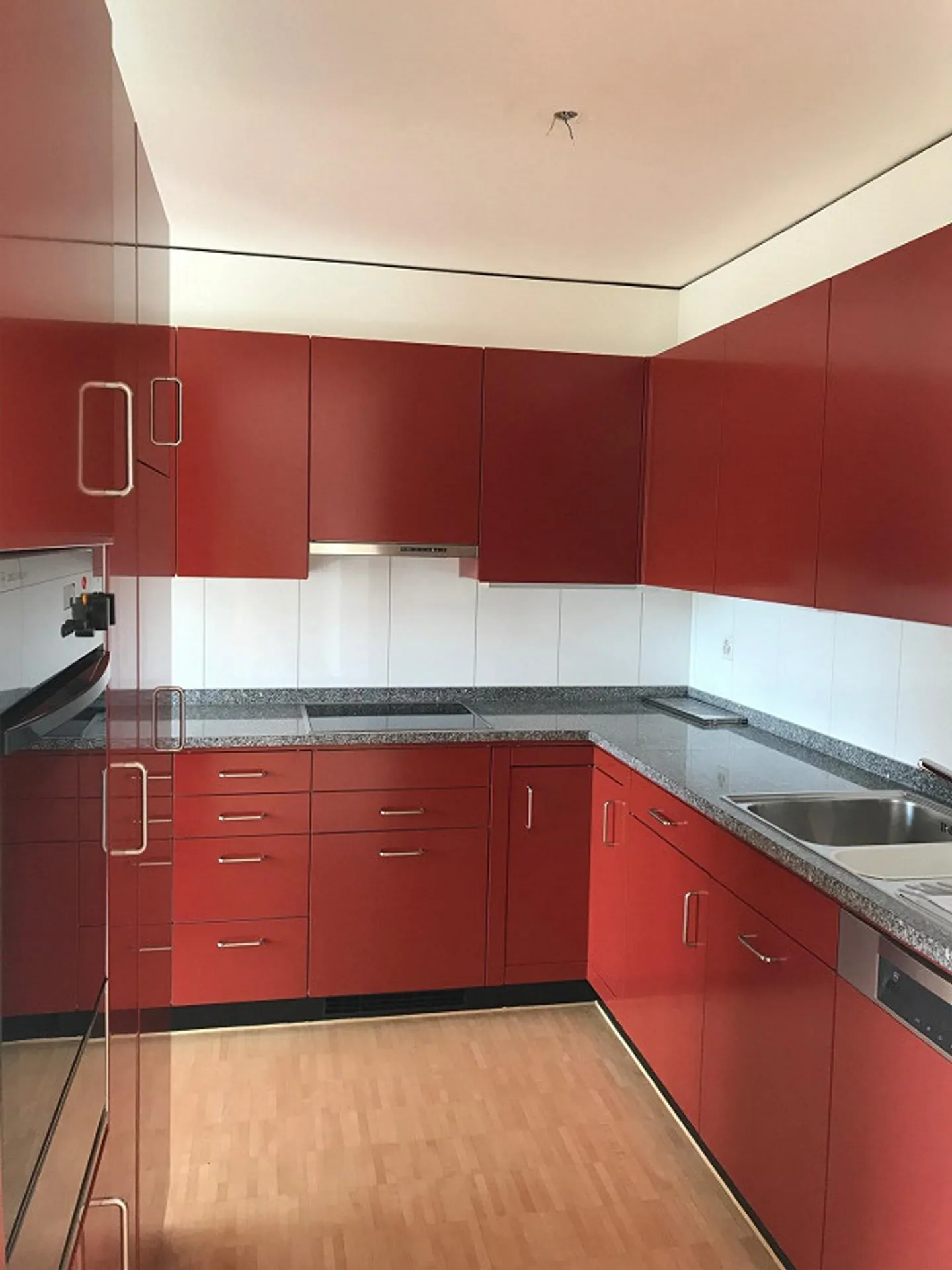 Modern living, rural yet central - Rent without deposit! - Photo 3 of 6