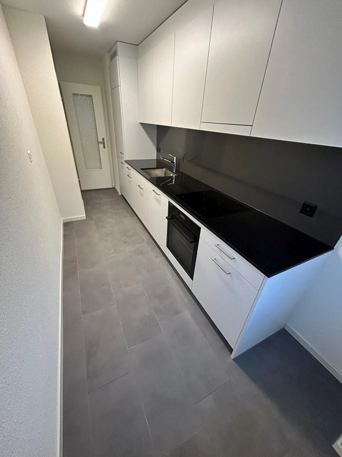 Appartamento 4 locali ristrutturato - Foto 3 di 10