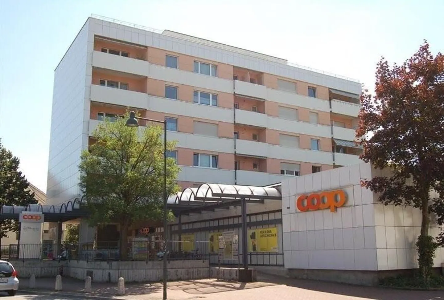 Spacious apartment in the heart of Therwil - Photo 1 of 7