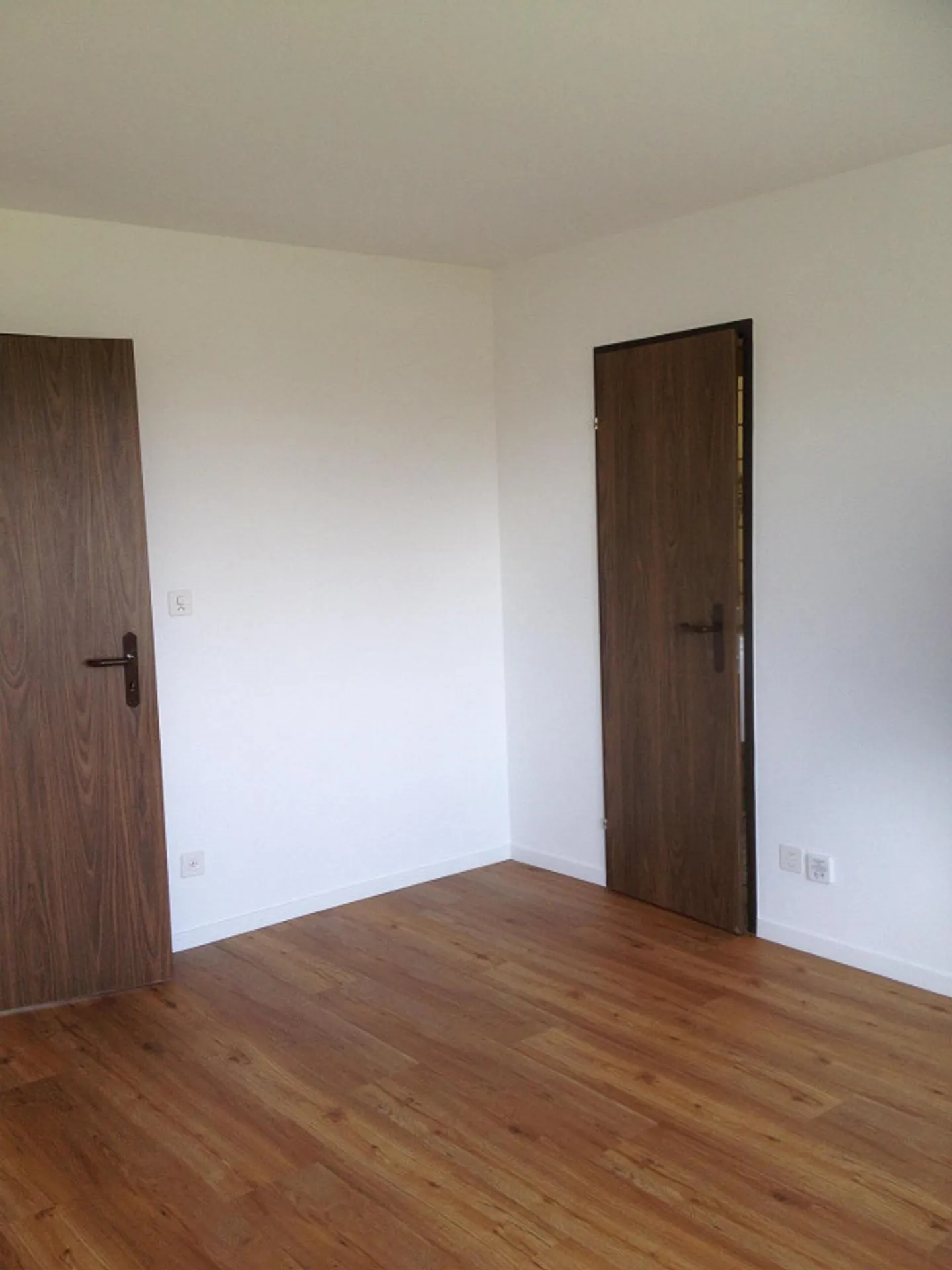 Appartement 5-1/2 pièces avec vue imprenable sur le lac et au loin - Photo 17 sur 28