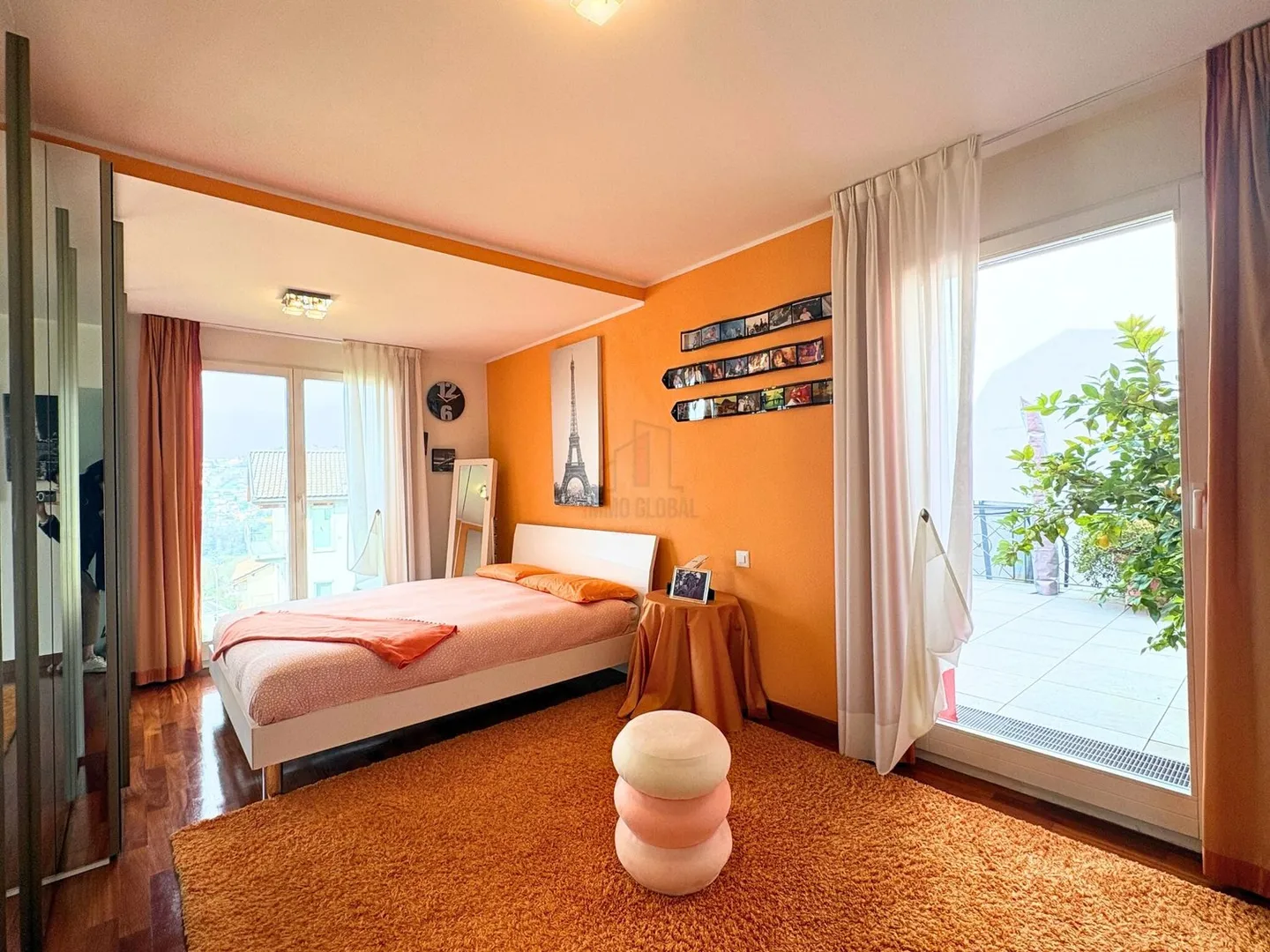 Elegantes Einfamilienhaus mit Garten - Foto 10 von 13