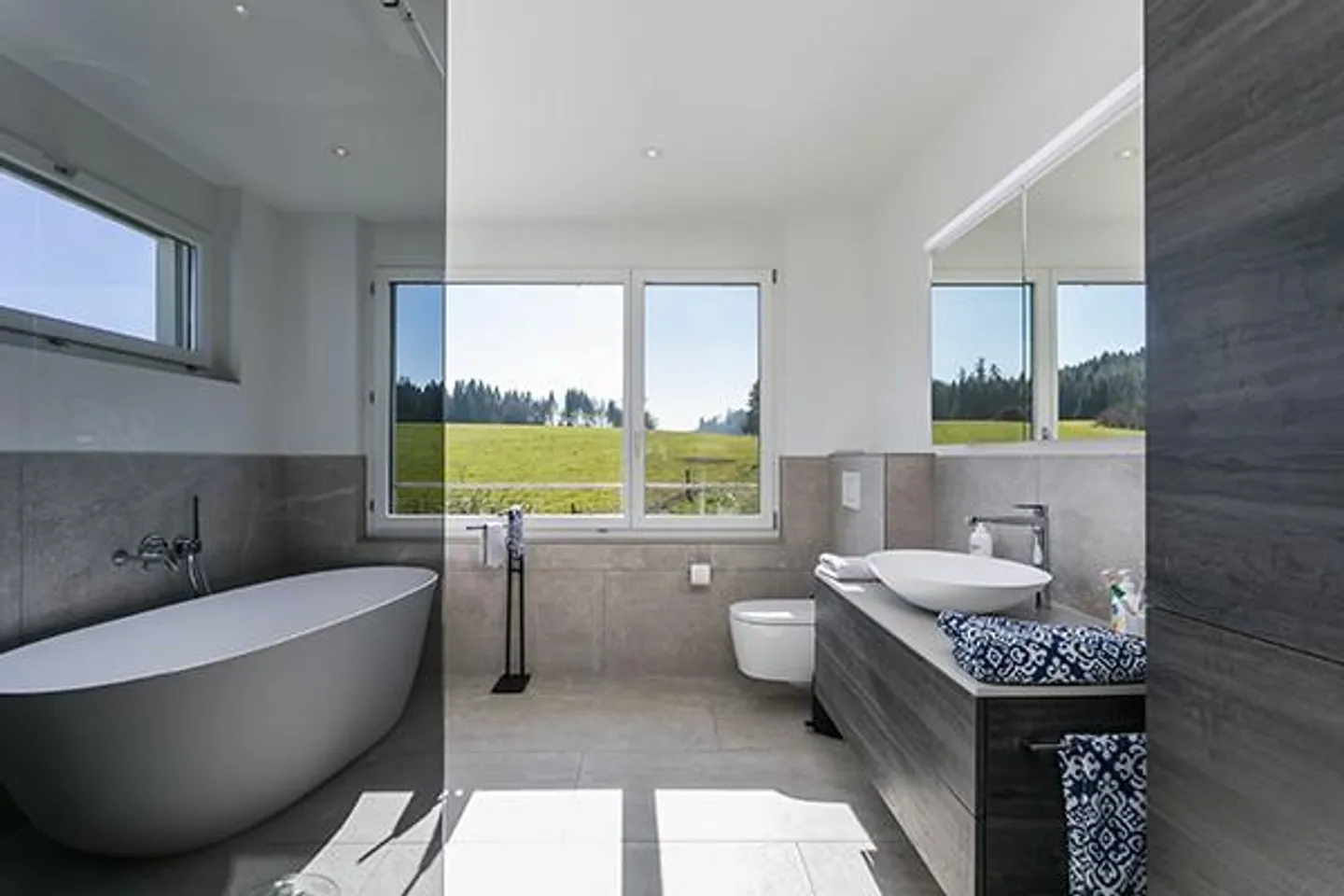 AZURE | Buonas - Foto 11 von 14