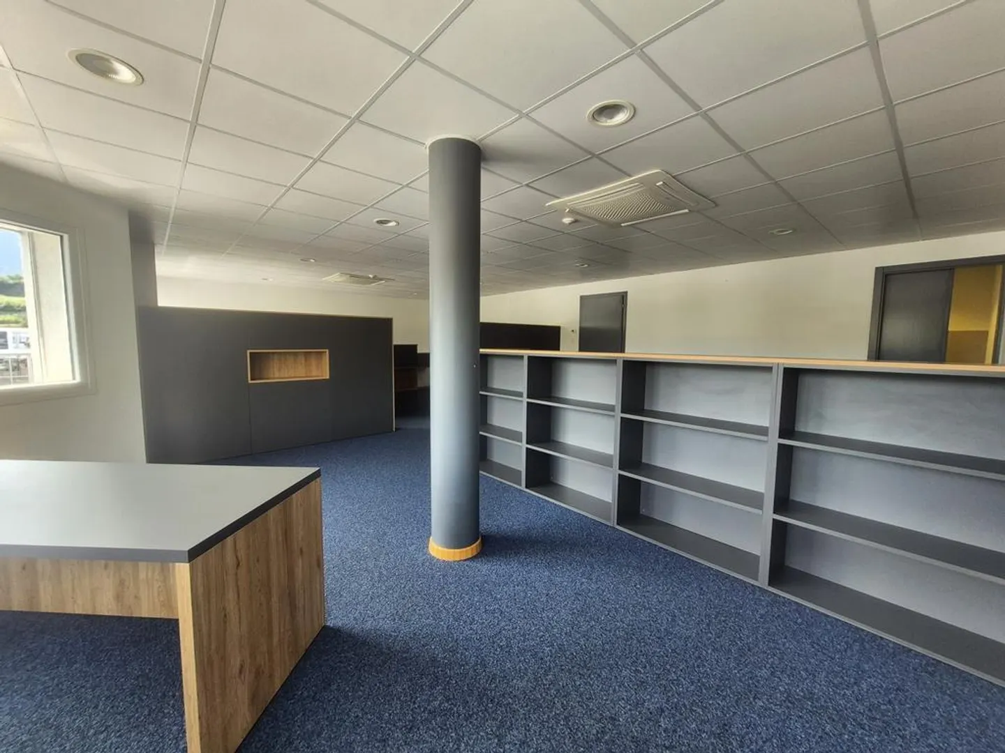 Geräumiges Büro in Conthey - Foto 1 von 11