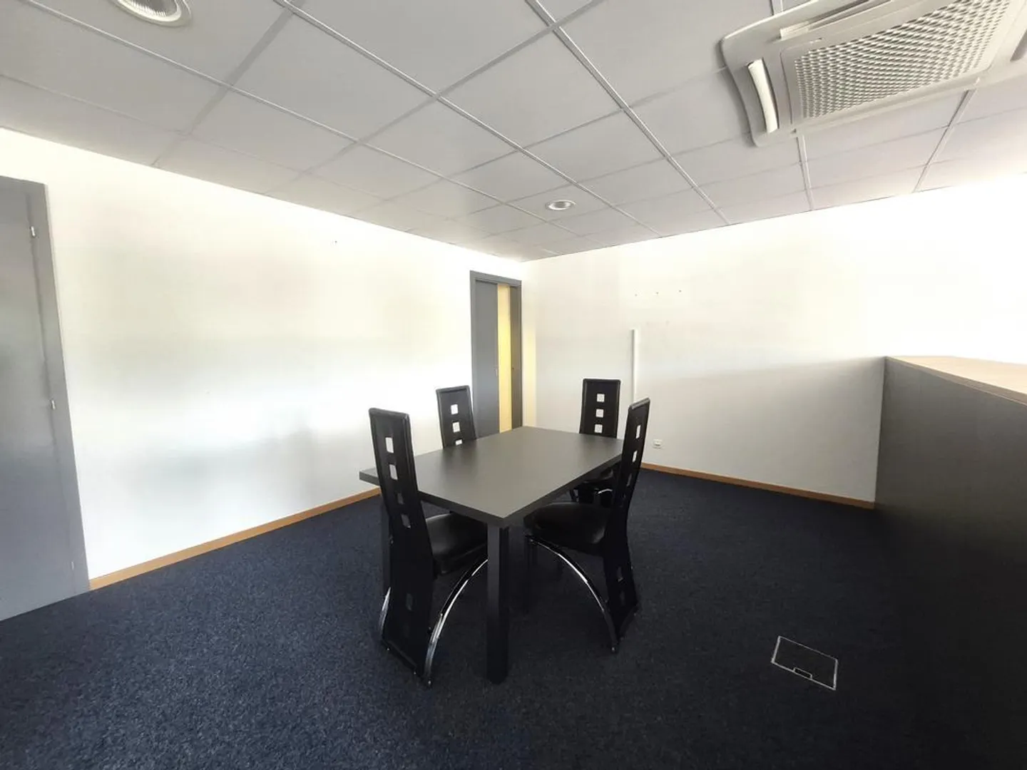 Geräumiges Büro in Conthey - Foto 8 von 11