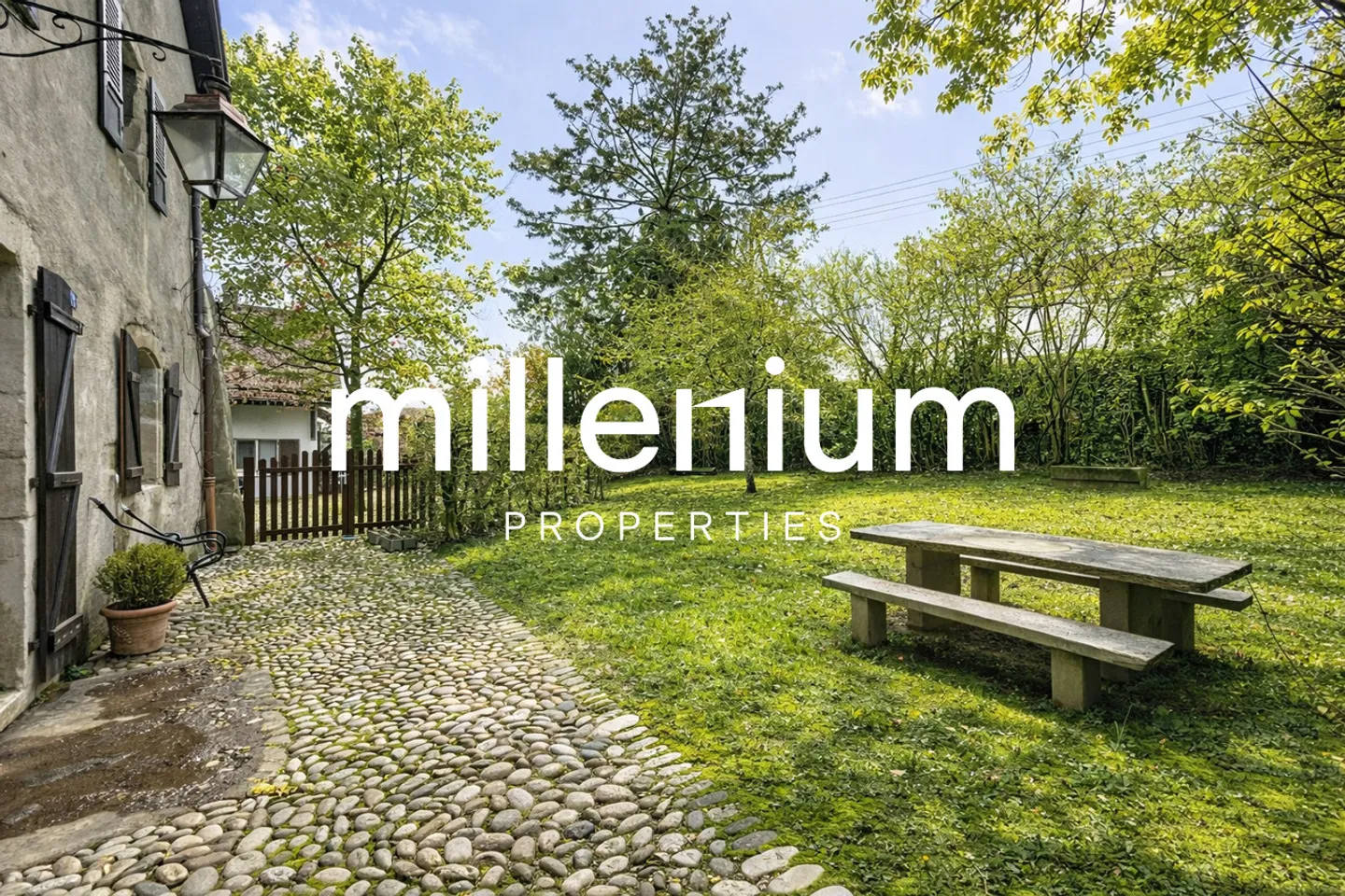Charmante maison avec jardin bordé d'arbres à Collex - Photo 16 sur 19