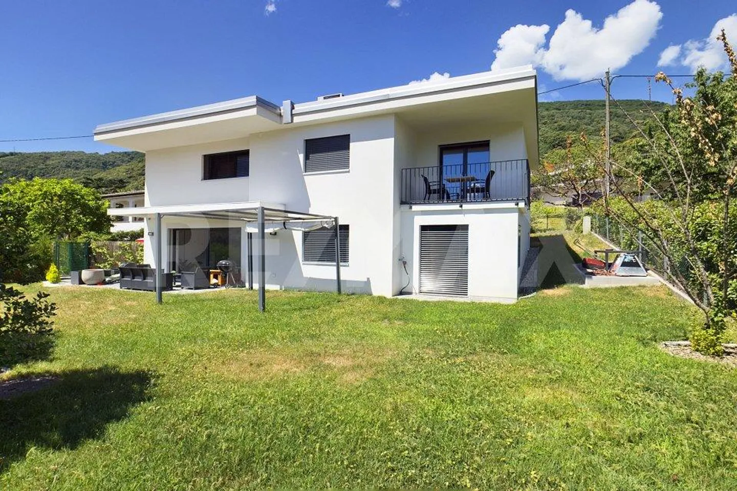 Belle maison bifamiliale avec grand jardin - Également comme résidence secondaire - Photo 1 sur 13