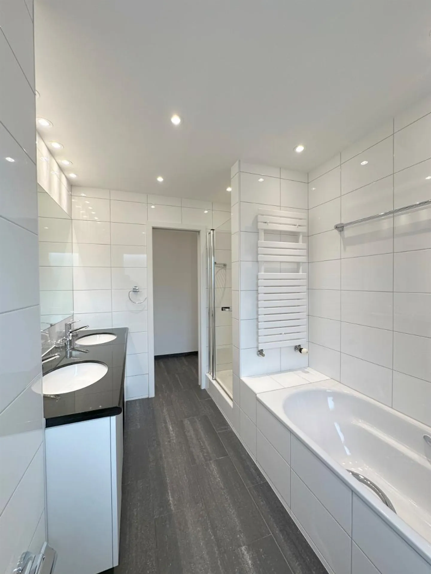 Luxurious 4.5-Room Maisonette - Photo 11 of 13