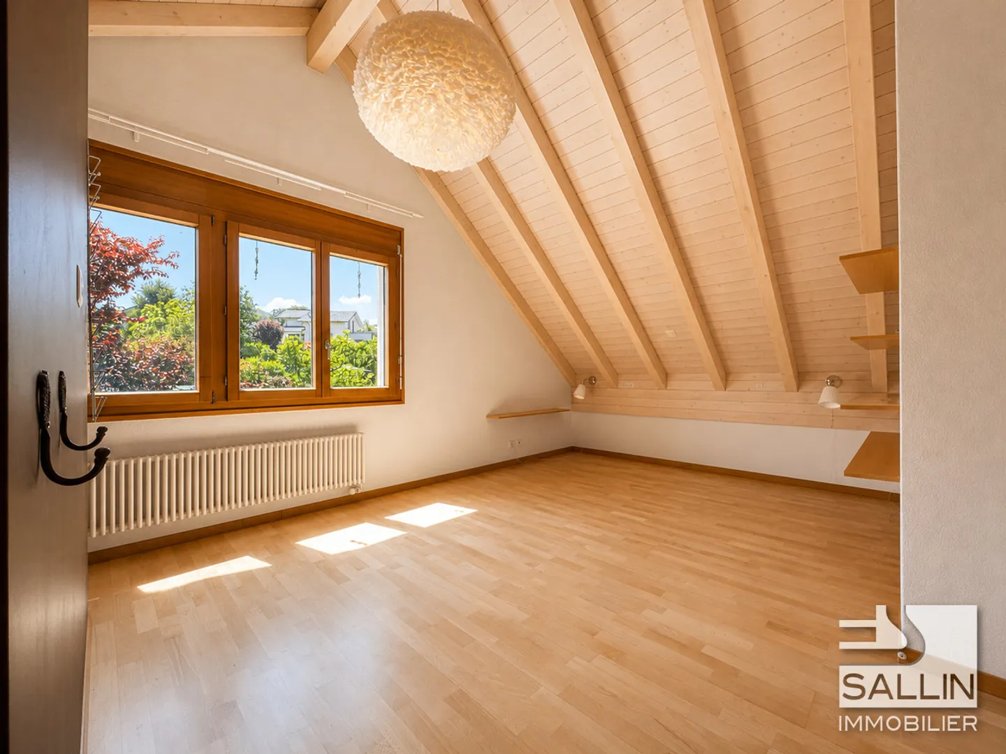 Maison Familiale Spacieuse en Impasse - Photo 5 sur 11