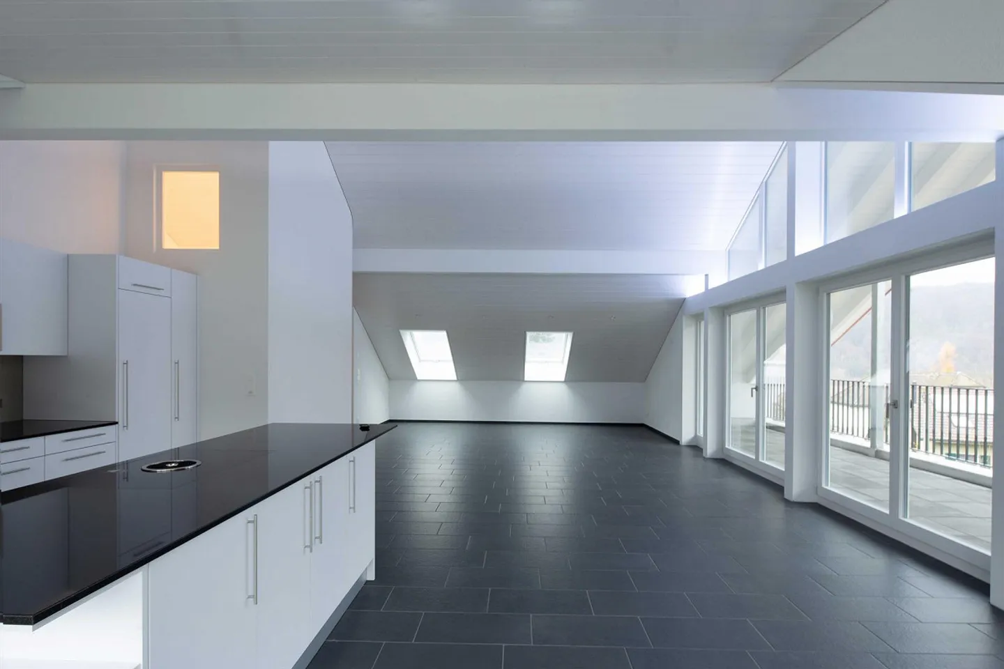 Appartamento moderno e tranquillo - Foto 2 di 9