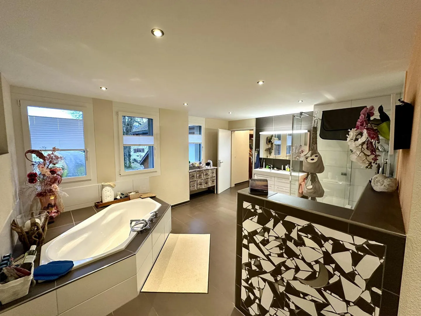 LUSSO, NATURA & PRIVACY IN UNA POSIZIONE ELEVATA - Foto 7 di 7