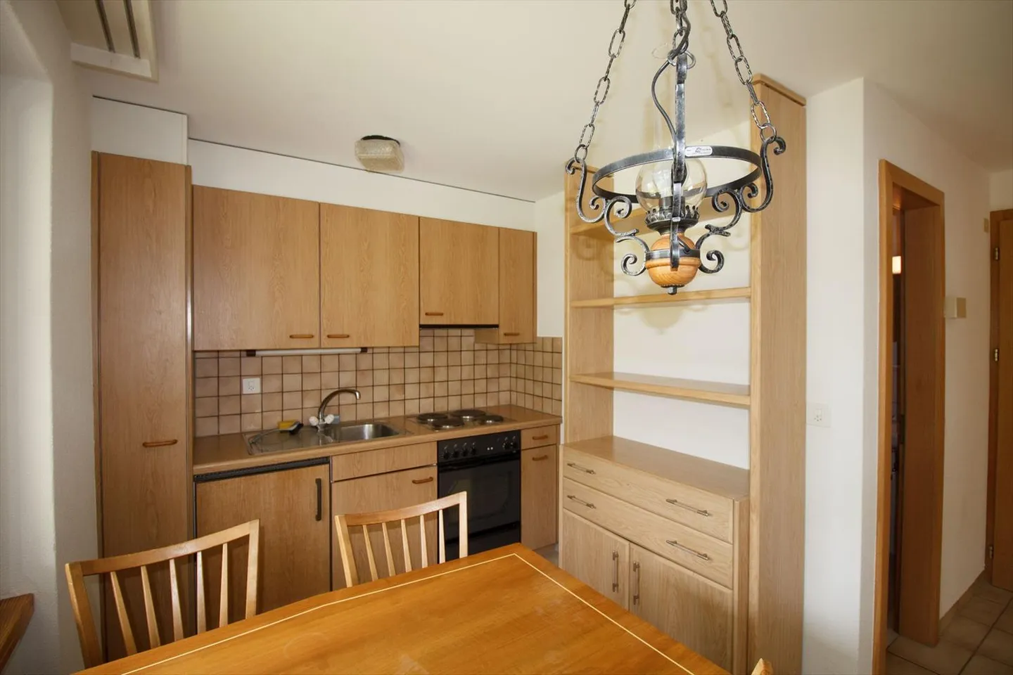 «Appartementhaus SUNHILL, helles 2.5 Zimmerwohnung mit sonniger Terrasse Süd-Ost» - Foto 5 von 12