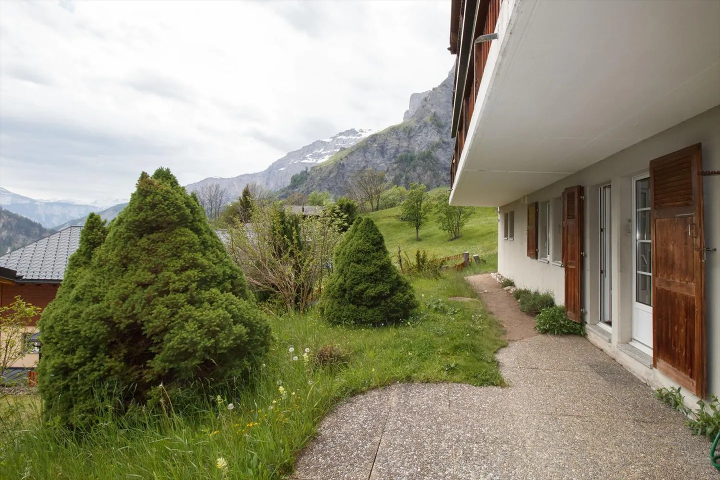 «Appartementhaus SUNHILL, helles 2.5 Zimmerwohnung mit sonniger Terrasse Süd-Ost» - Foto 11 von 12