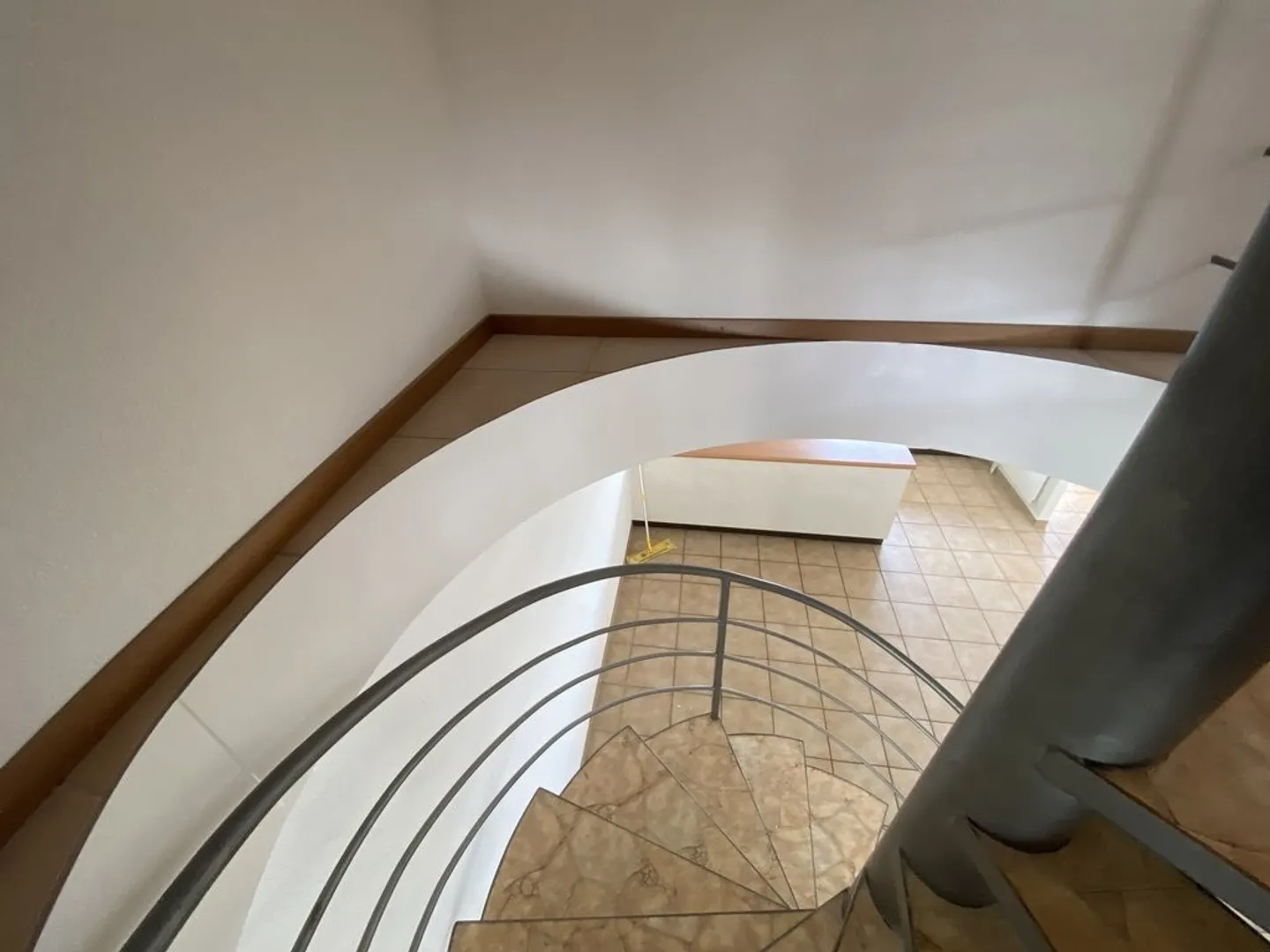 4.5-room apartment on the 2nd floor - Photo 3 of 6