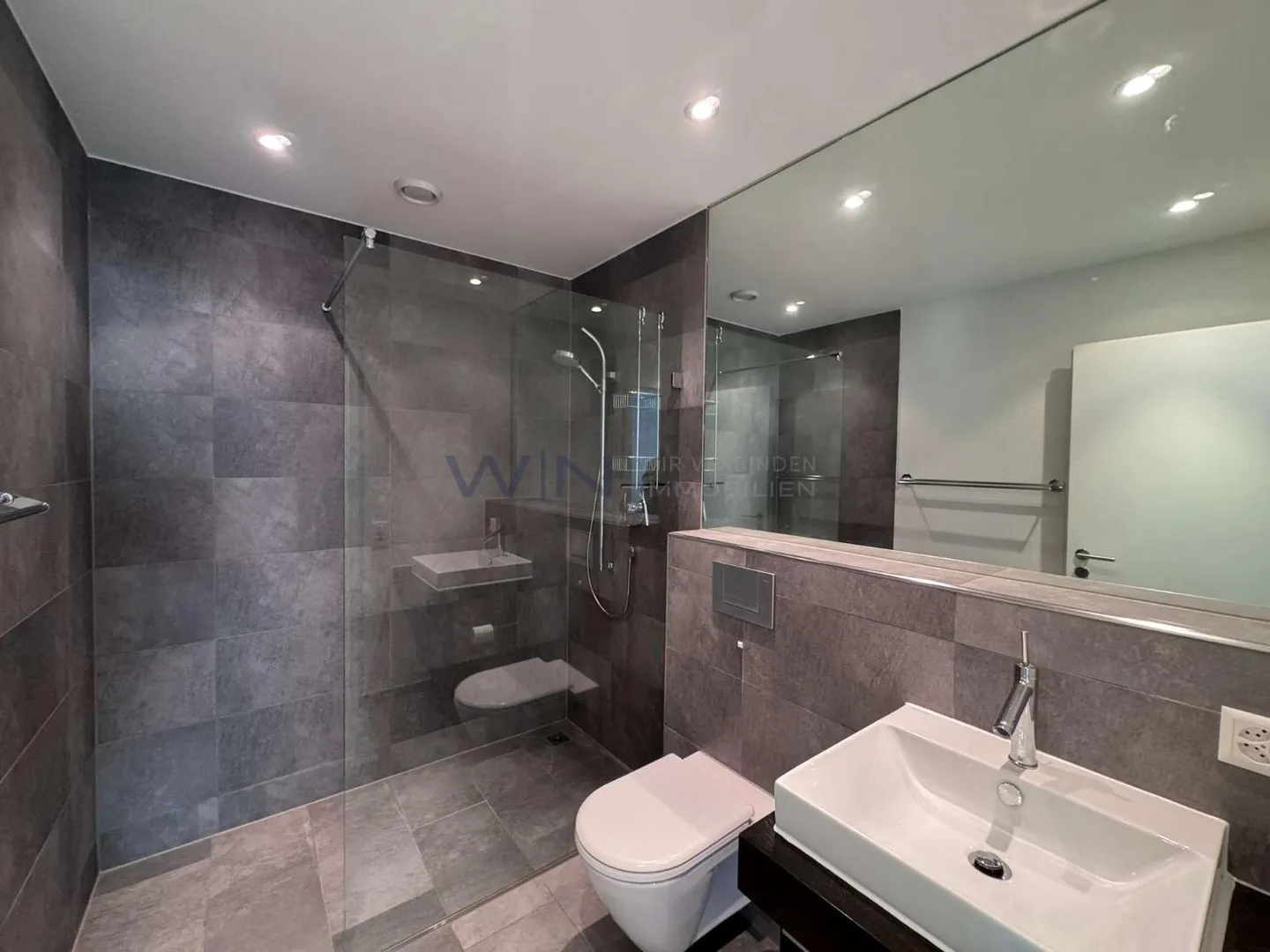 Appartamento di Lusso con Vista Lago - Foto 10 di 13