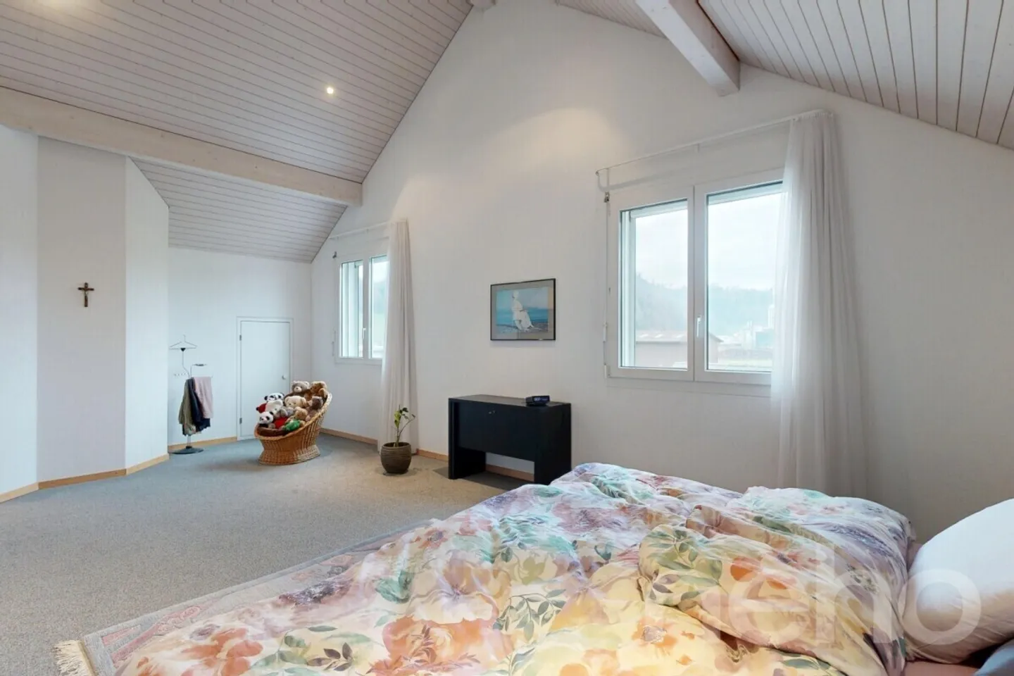 Maison cinq pièces élégante avec bien-être, piscine et vue panoramique - Photo 4 sur 12