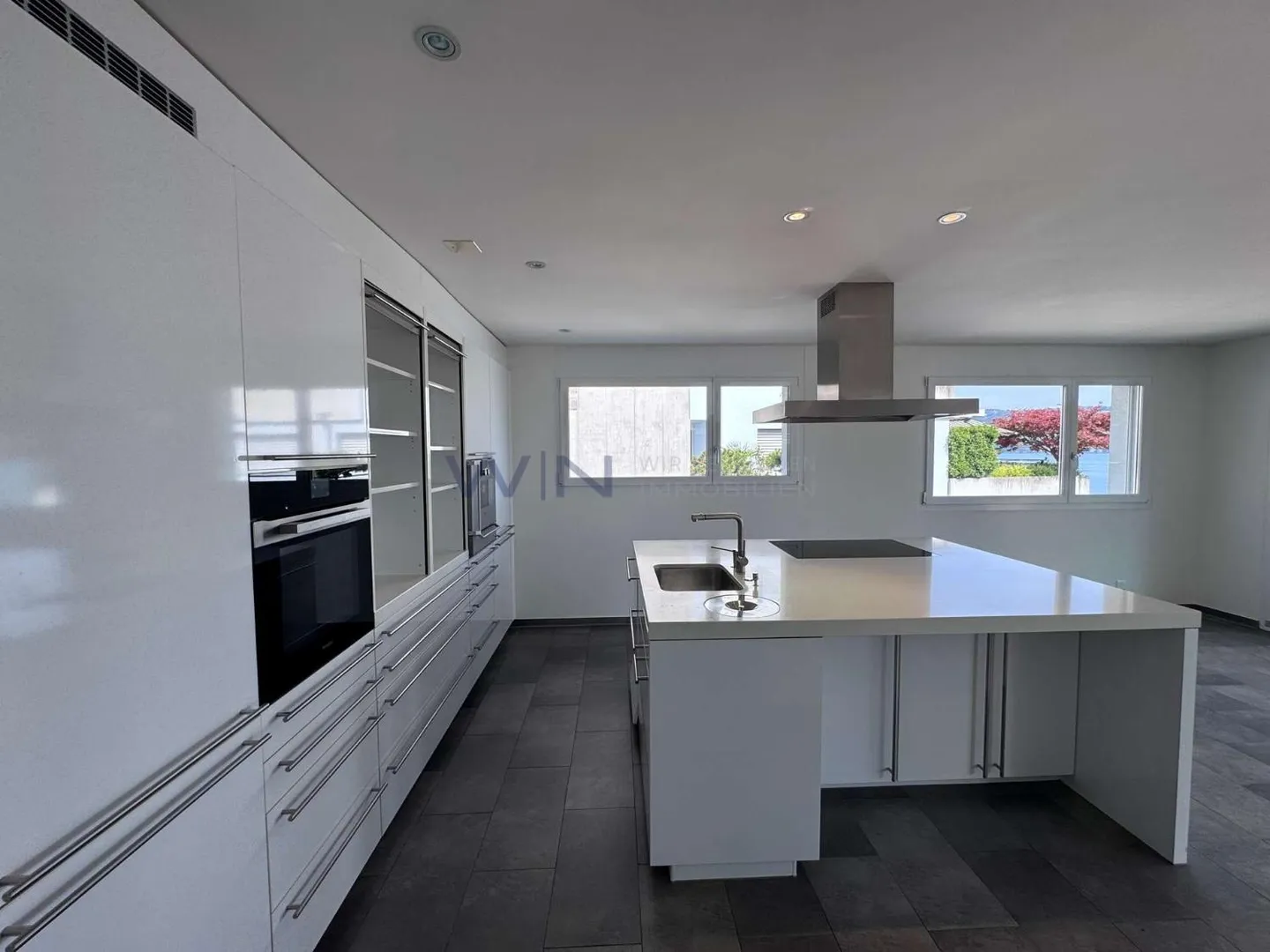 Appartamento di Lusso con Vista Lago - Foto 13 di 13