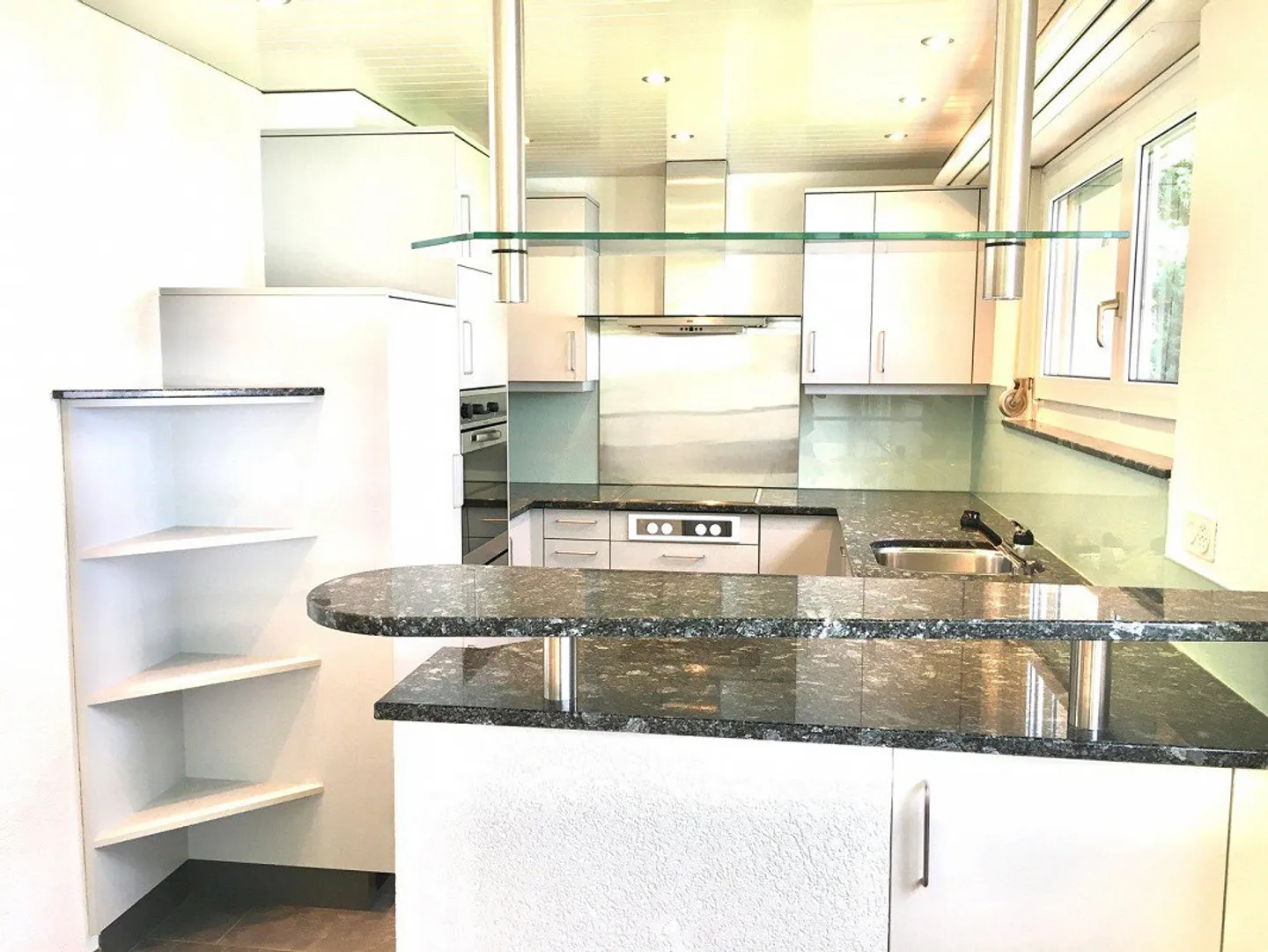 Zentral Wohnen am Stadtrand? Bei uns zuschlagen... - Foto 2 von 11