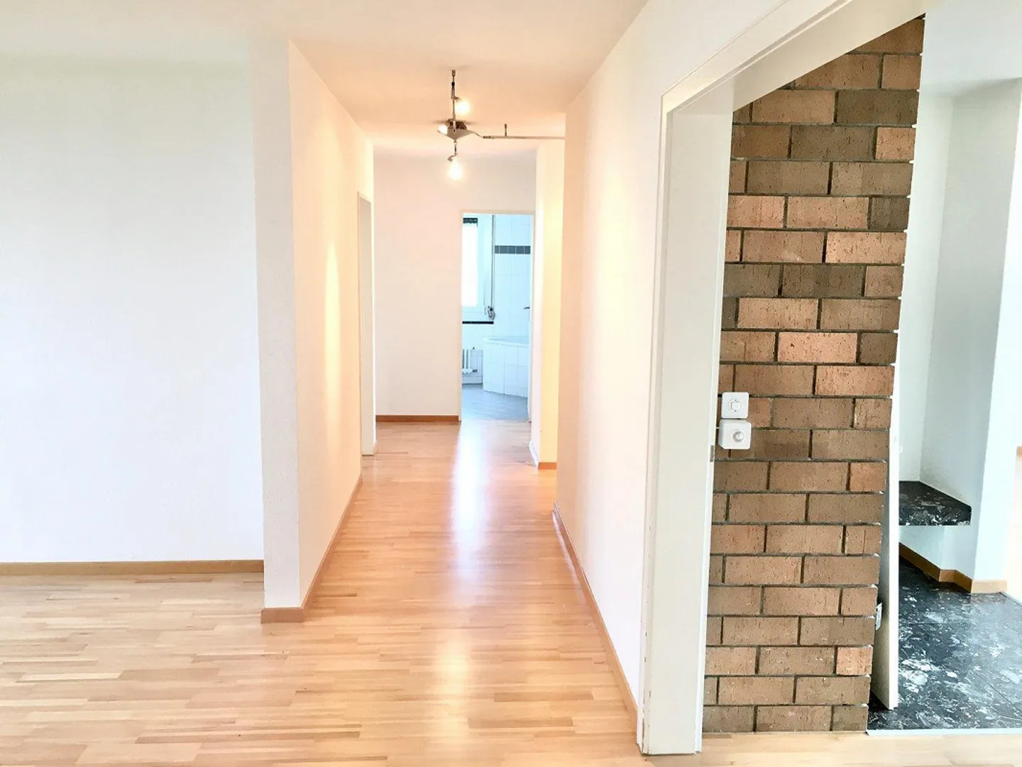 Zentral Wohnen am Stadtrand? Bei uns zuschlagen... - Foto 7 von 11