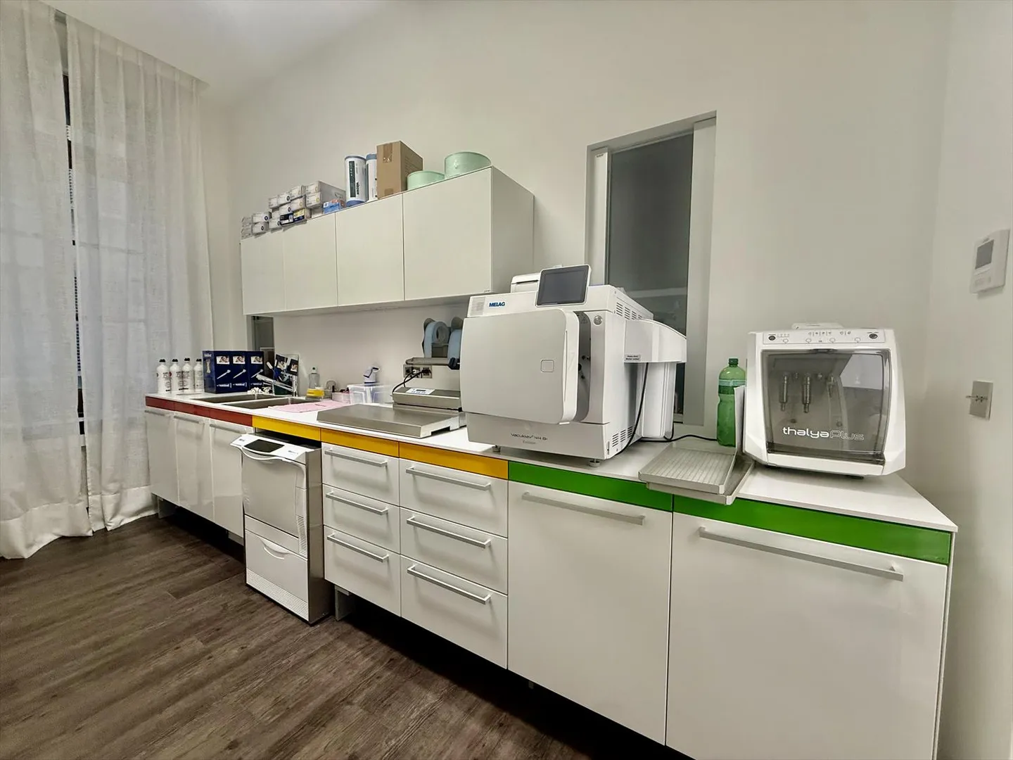 Ufficio medico 5 stanze - Foto 3 di 4