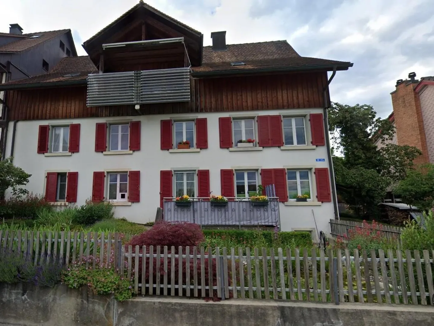 4,5 Zimmer Wohnung, Balkon, zentrale Lage - Foto 1 di 11