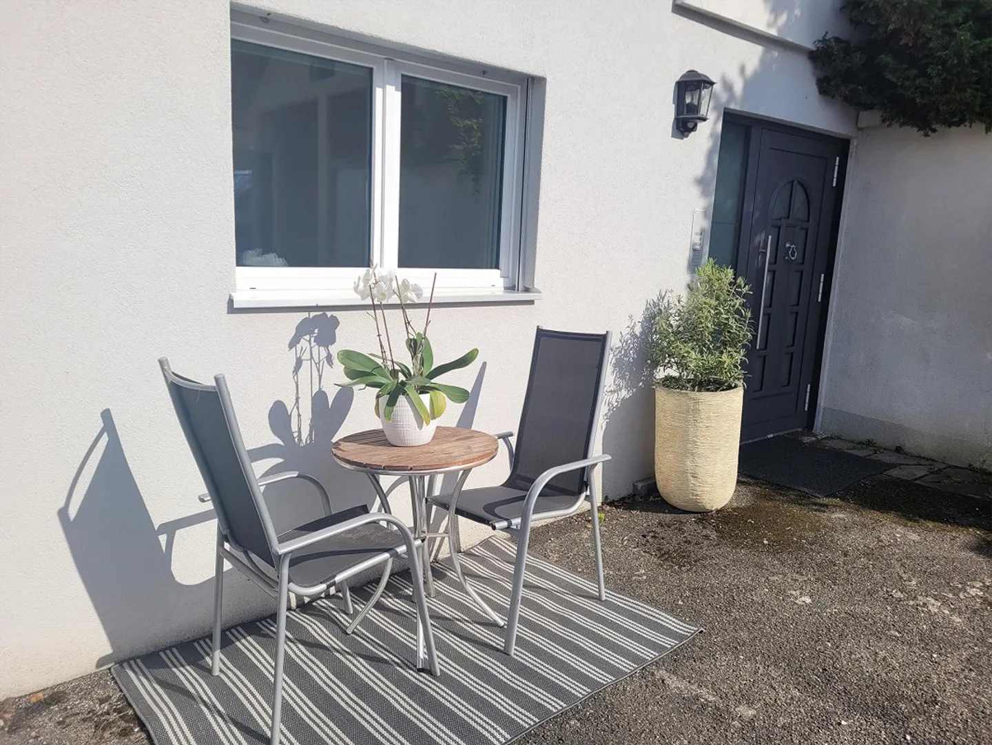 Appartement moderne de 2,5 pièces avec vue sur le Munot - Photo 10 sur 11