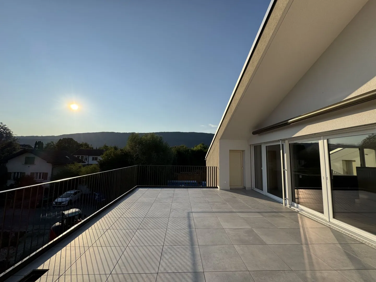 Prima locazione: appartamento mansardato di 4,5 stanze con carattere ad Sutz - Foto 4 di 15