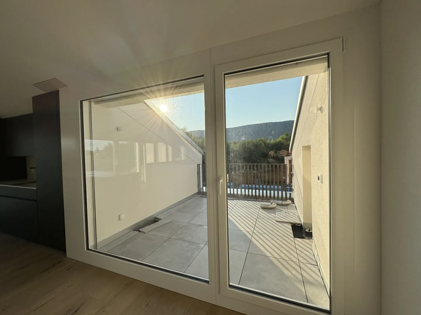 Prima locazione: appartamento mansardato di 4,5 stanze con carattere ad Sutz - Foto 7 di 15