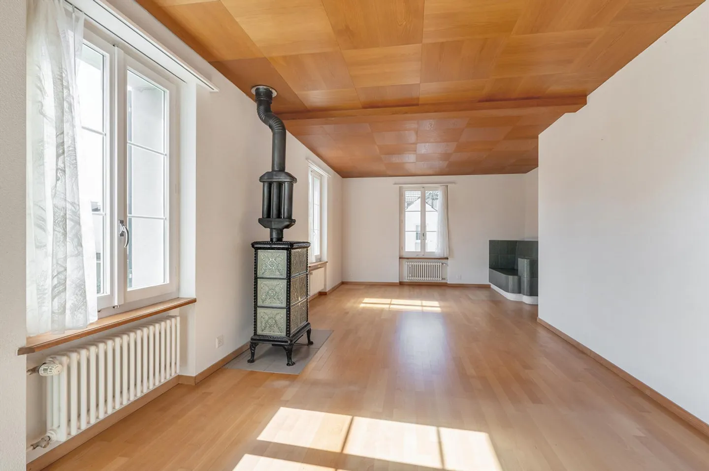Charmantes Zweifamilienhaus in Ruhiger Lage - Foto 4 von 12