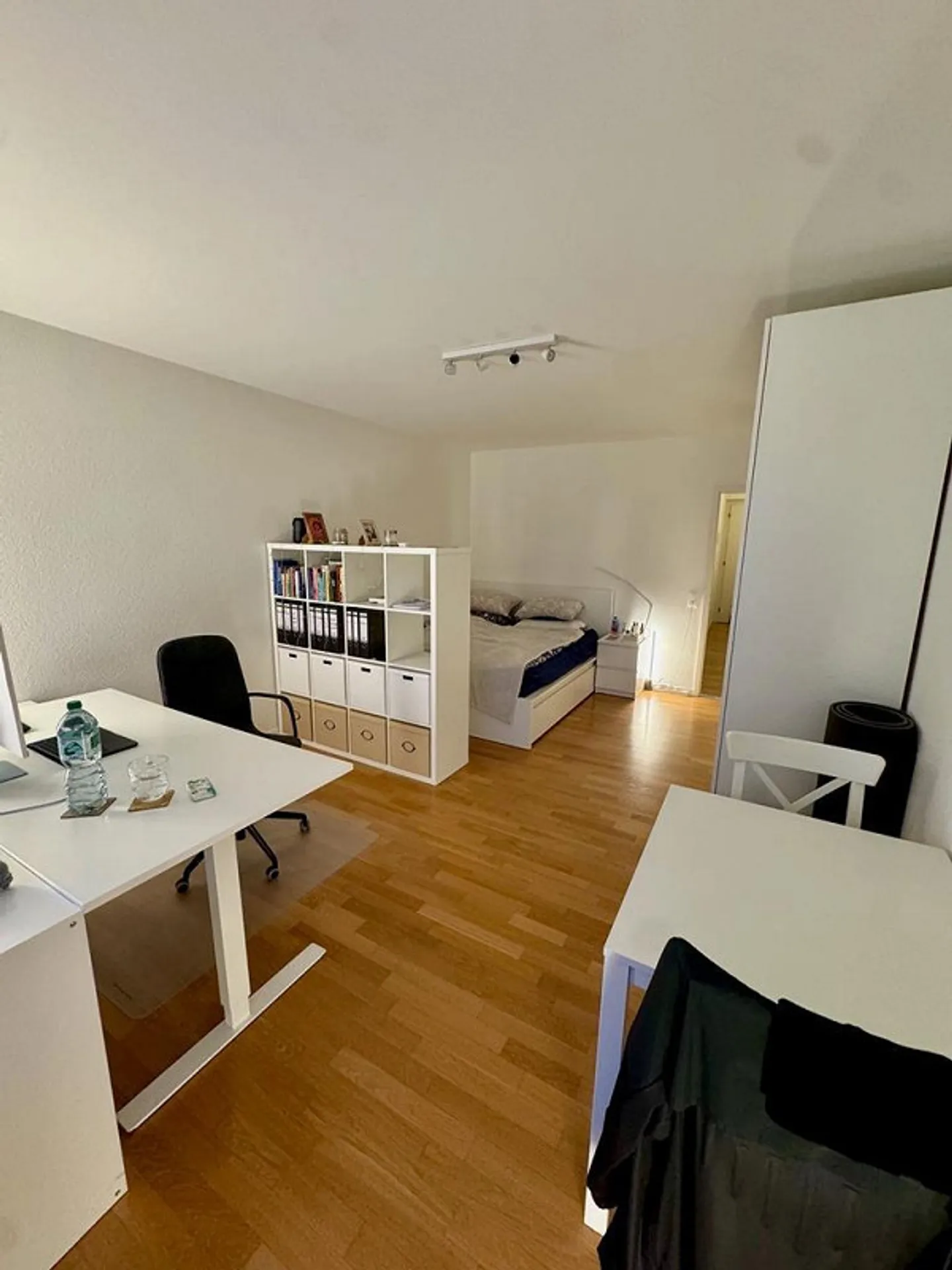 Modernes Studio mit Seeblick - Foto 2 von 9